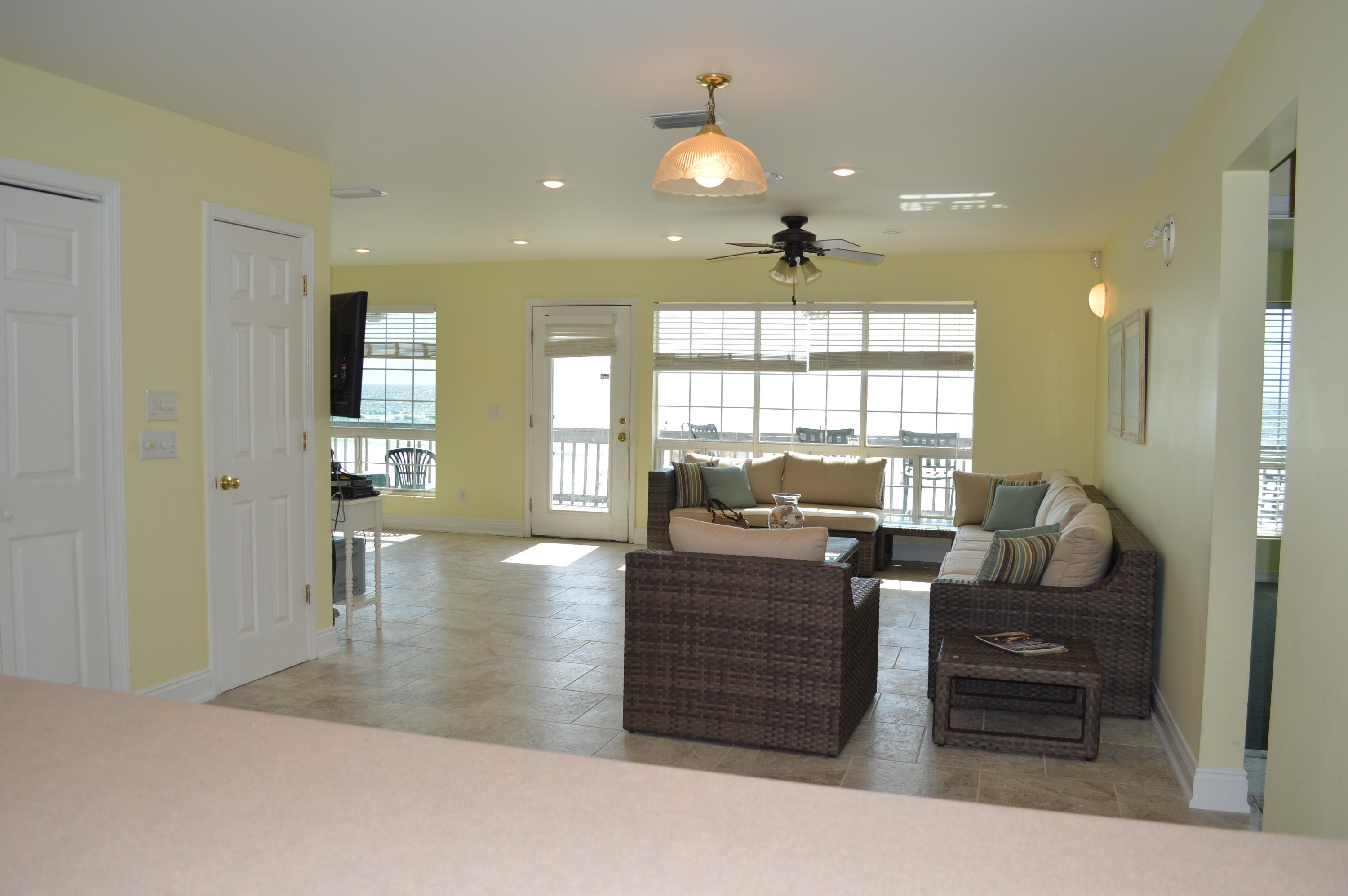 CRESCENT BEACH UNIT 1 - Residential