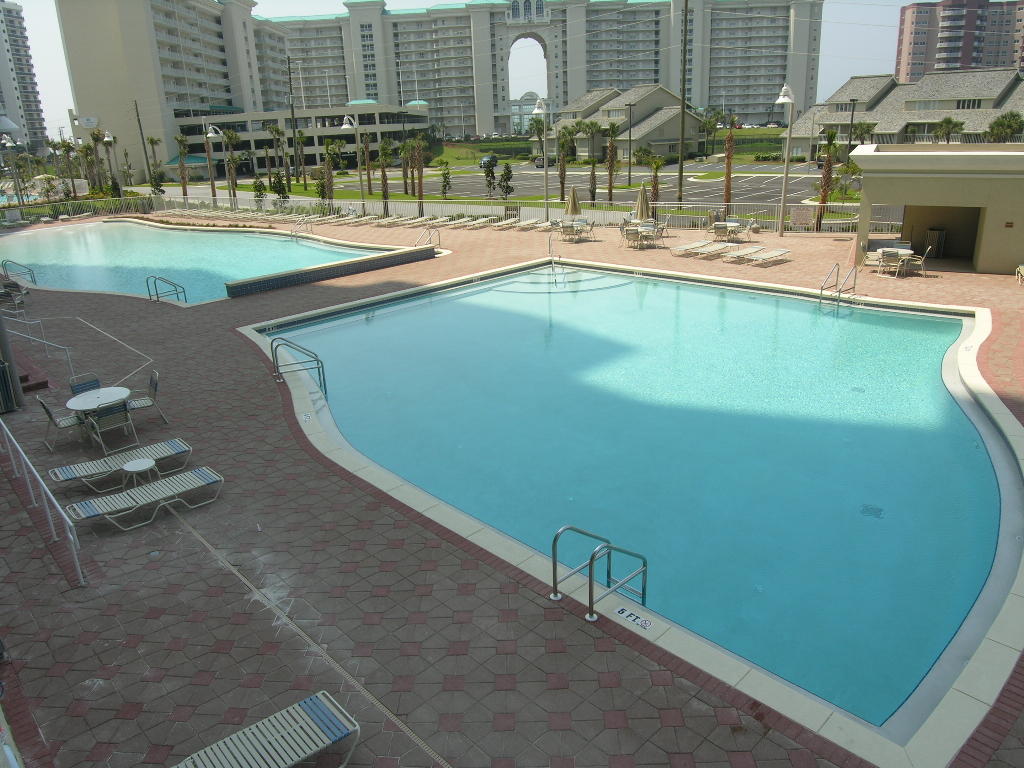 ARIEL DUNES II - Residential