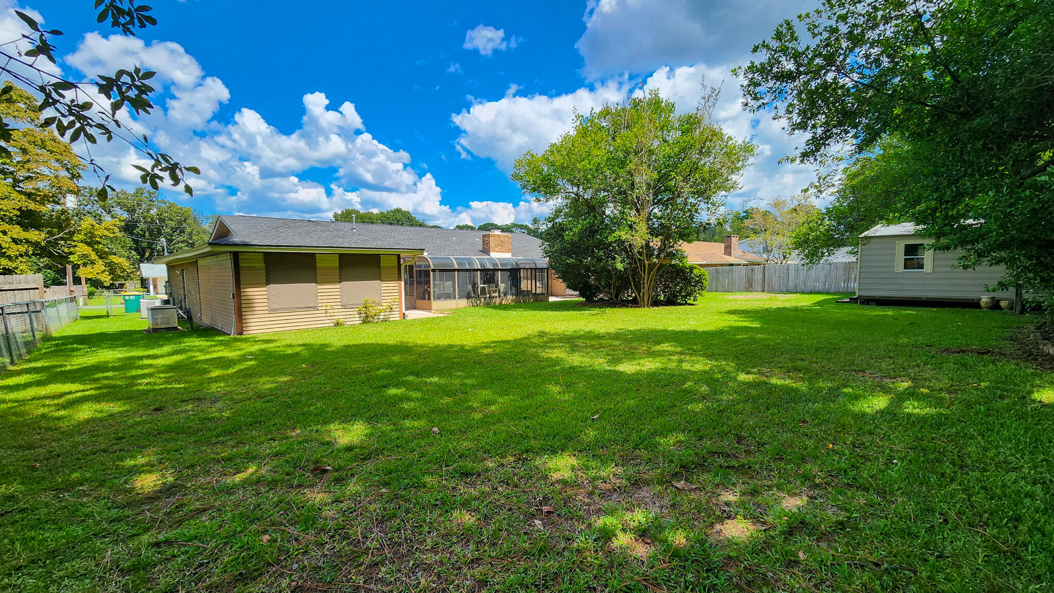 BAYOU POQUITO - Residential