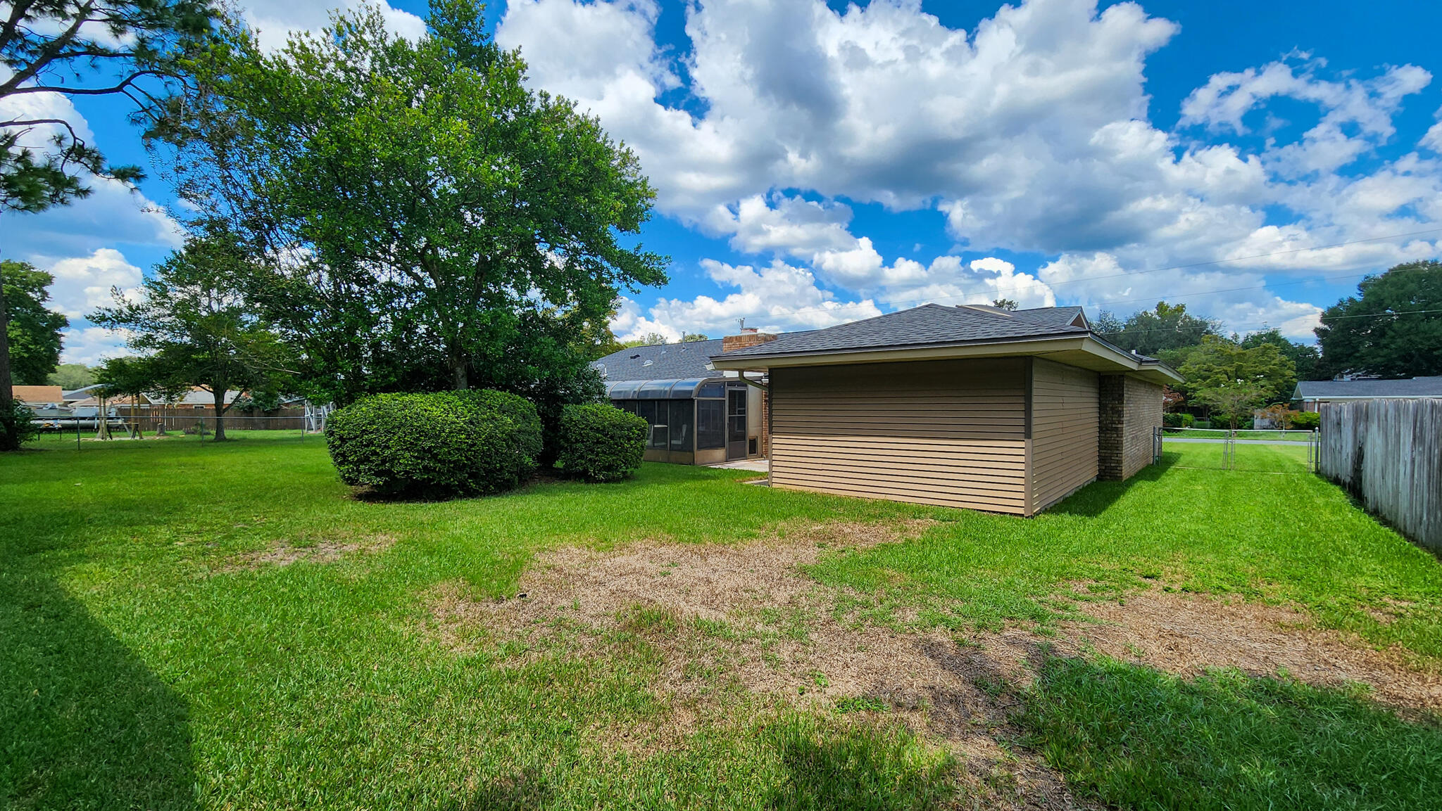 BAYOU POQUITO - Residential