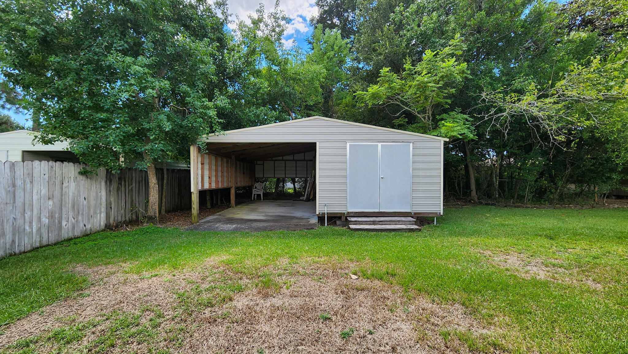 BAYOU POQUITO - Residential