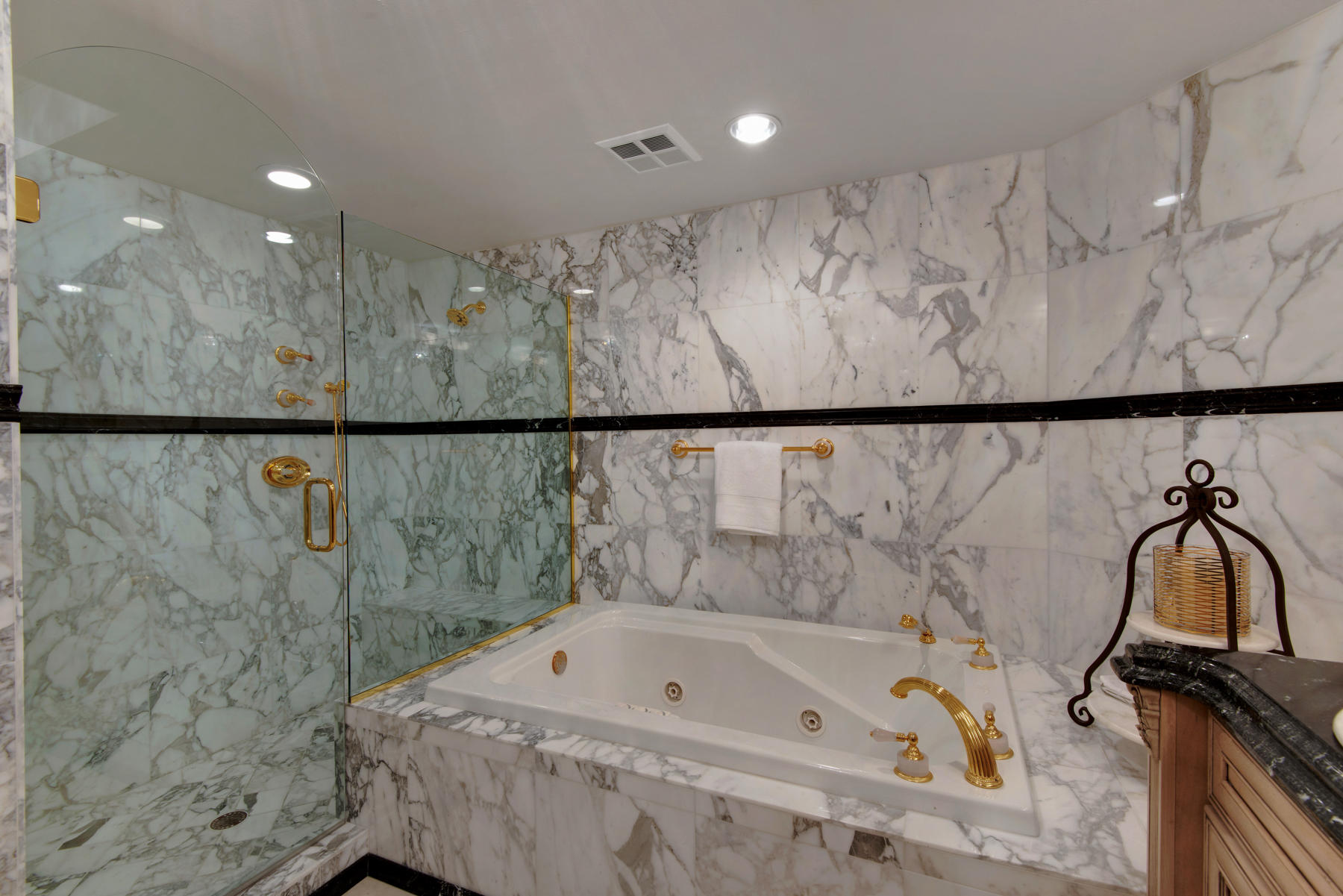 ST. BARTH AT SILVER SHELLS - Residential