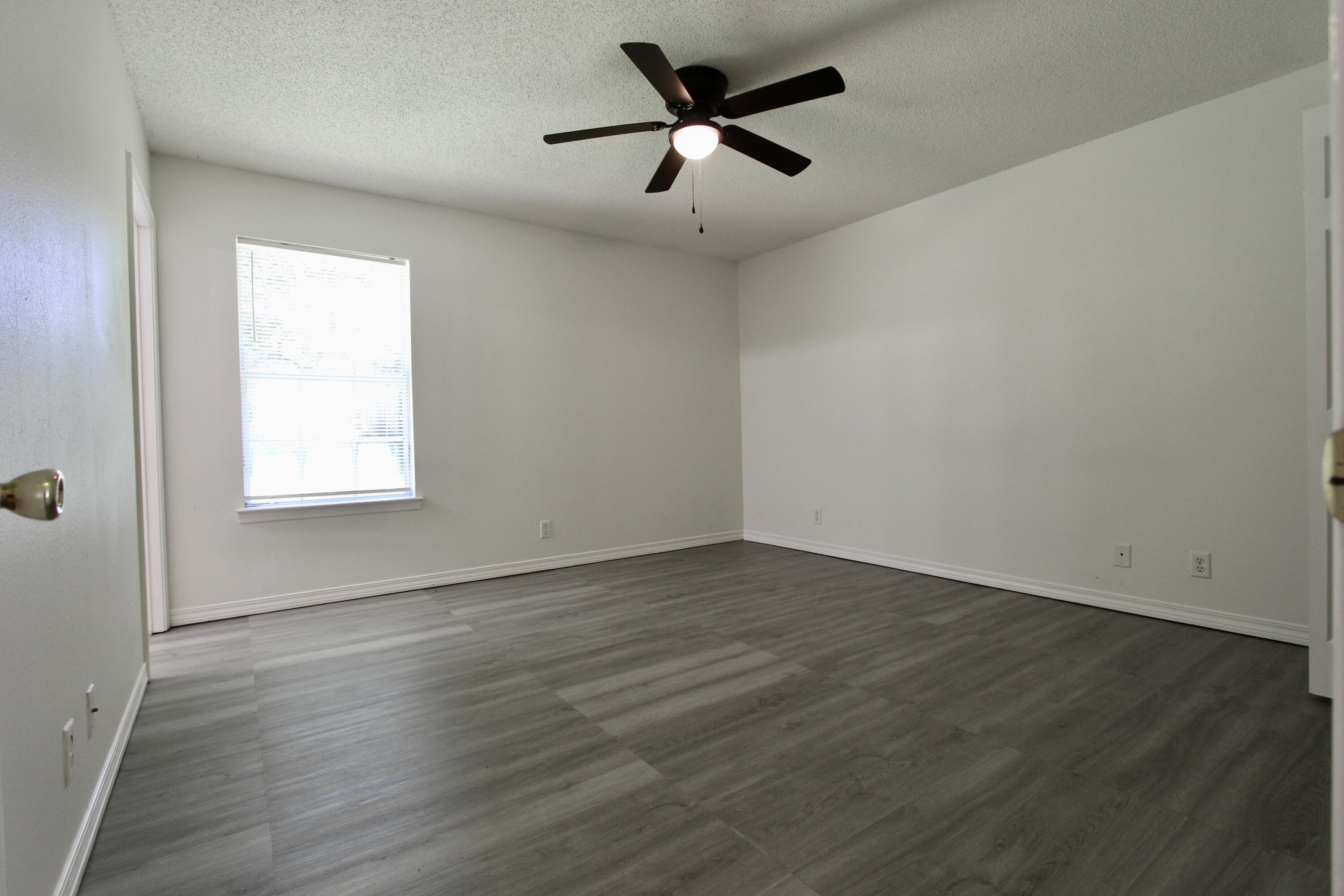 OAKDALE MINI FARMS RESUB BLK 17 - Residential