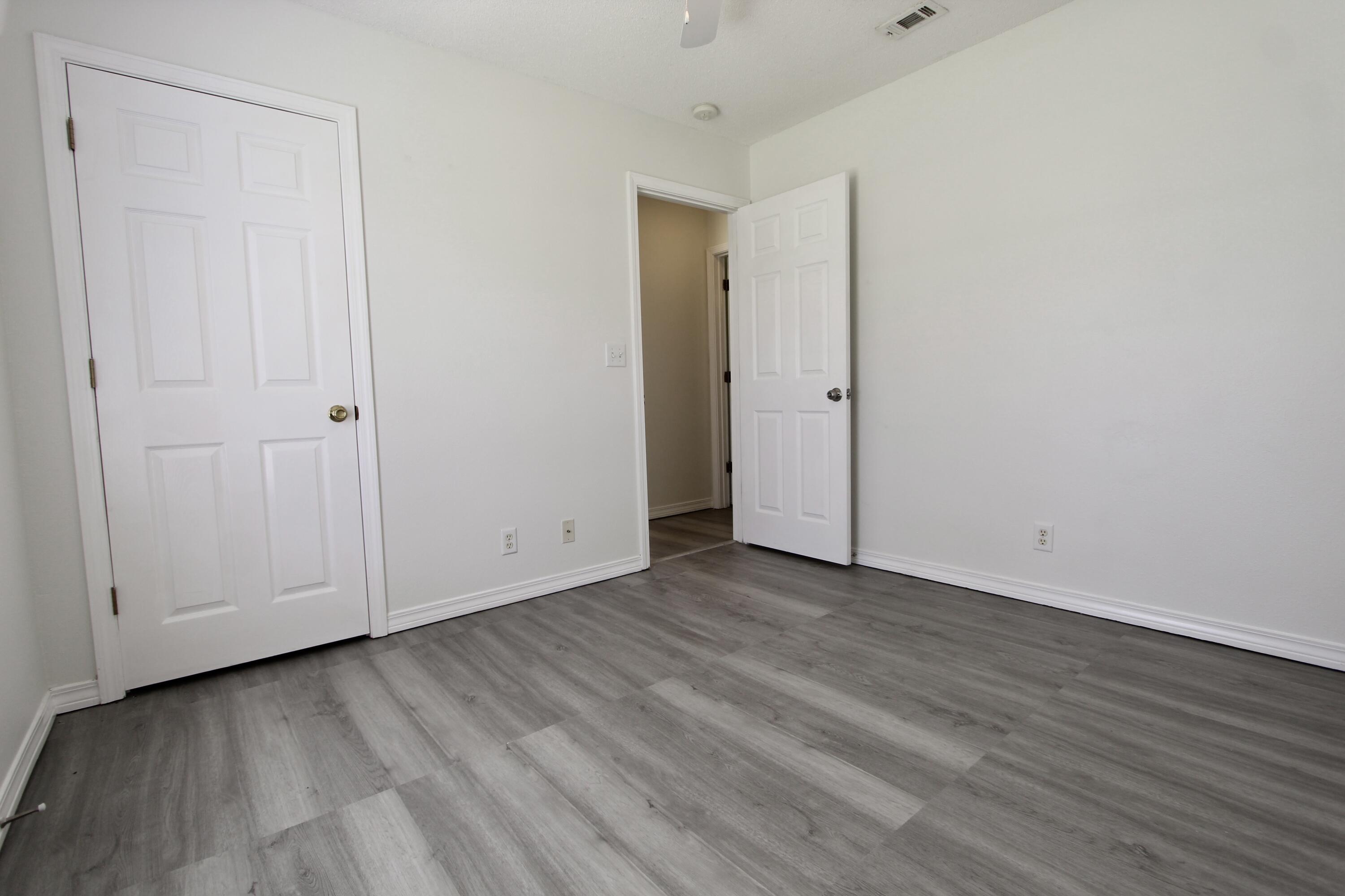 OAKDALE MINI FARMS RESUB BLK 17 - Residential