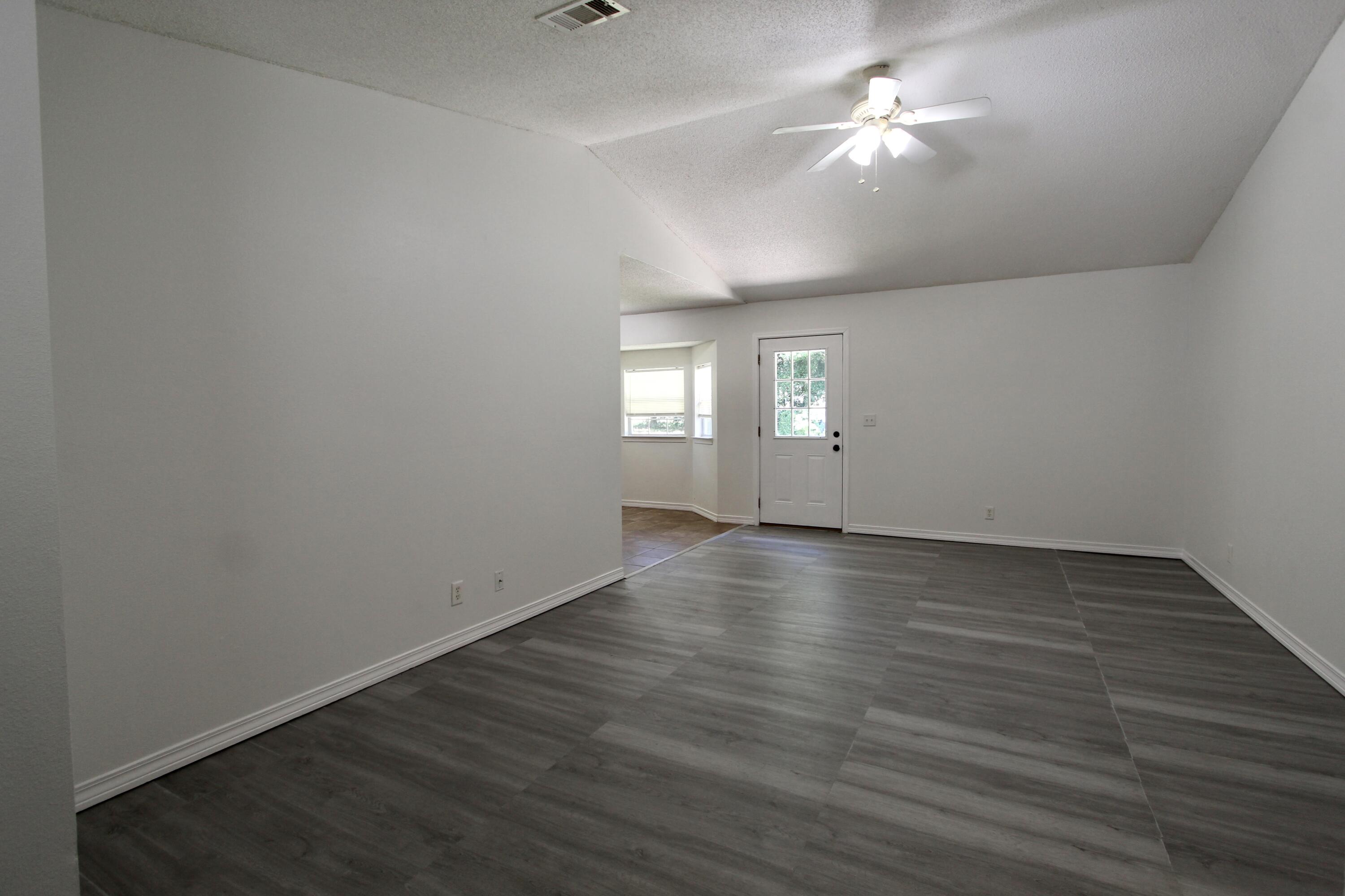 OAKDALE MINI FARMS RESUB BLK 17 - Residential