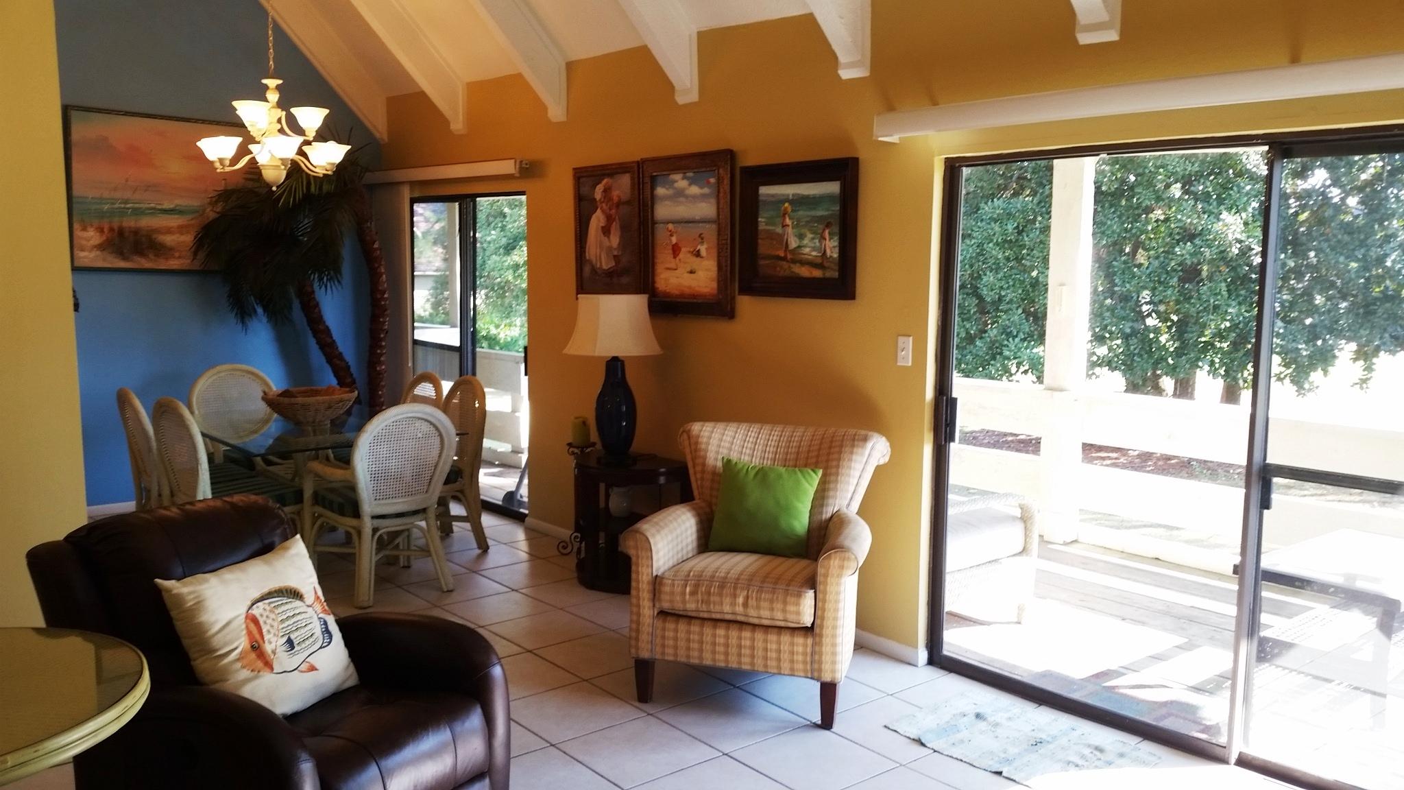 Seascape Condo Garden Villa - Residential