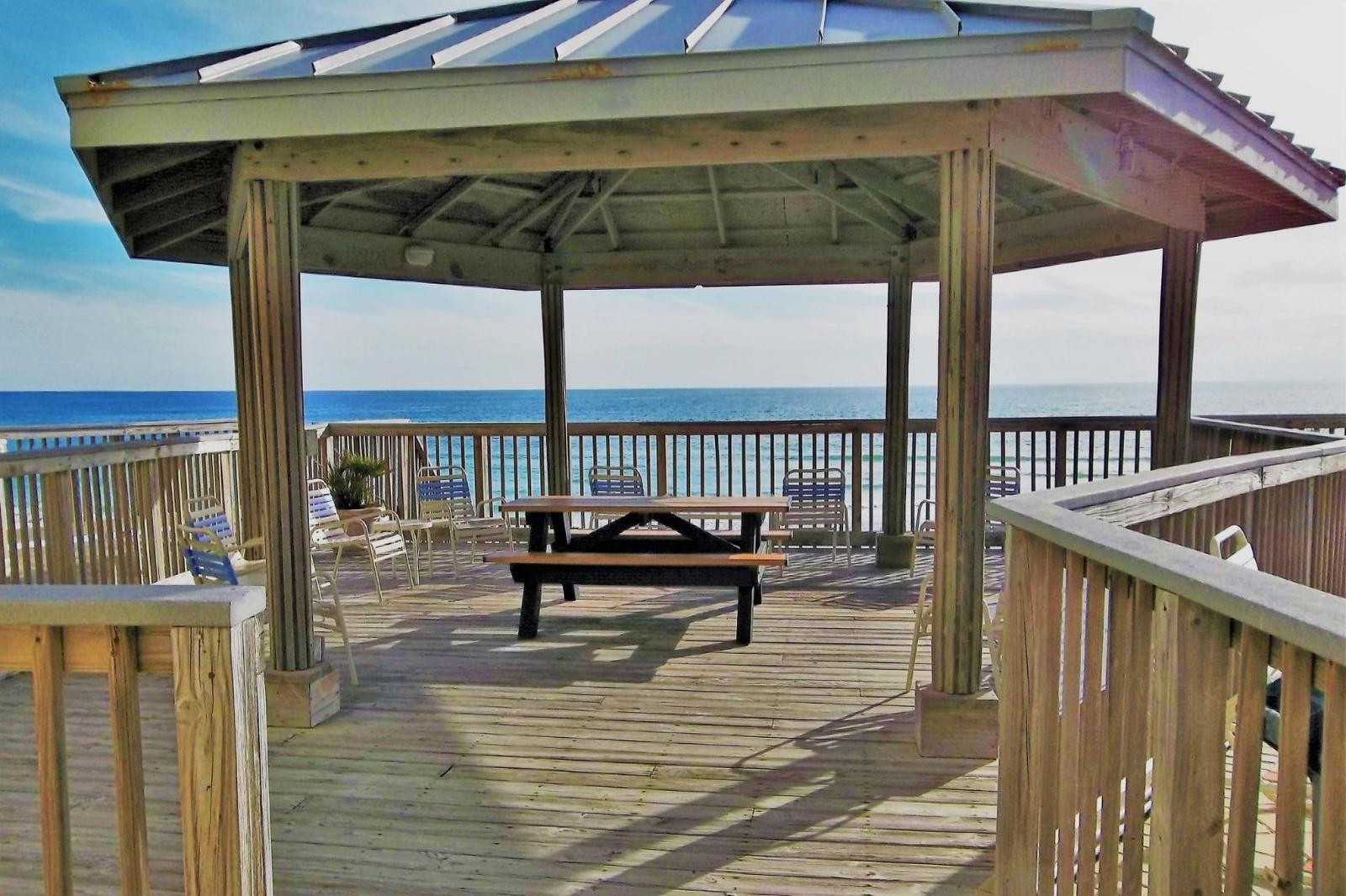 BEACH HOUSE CONDO PH 2 - Residential