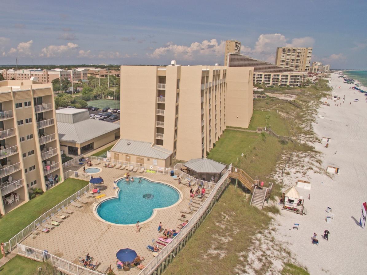 BEACH HOUSE CONDO PH 2 - Residential