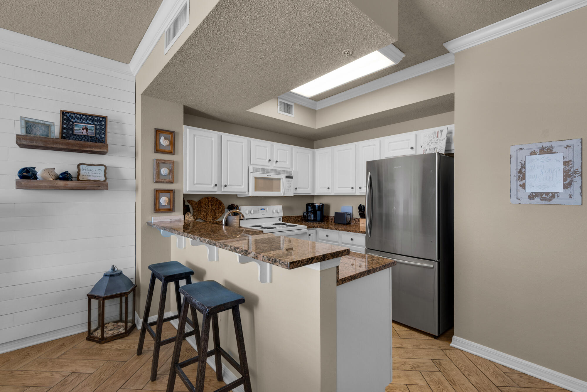 THE INN AT SUMMERWIND - Residential