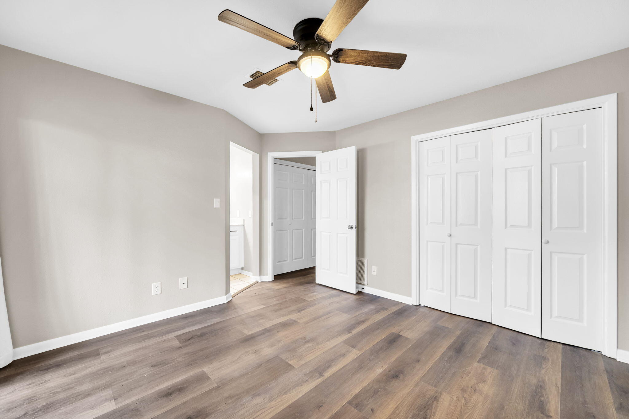 SWIFT BAYOU T/H - Residential