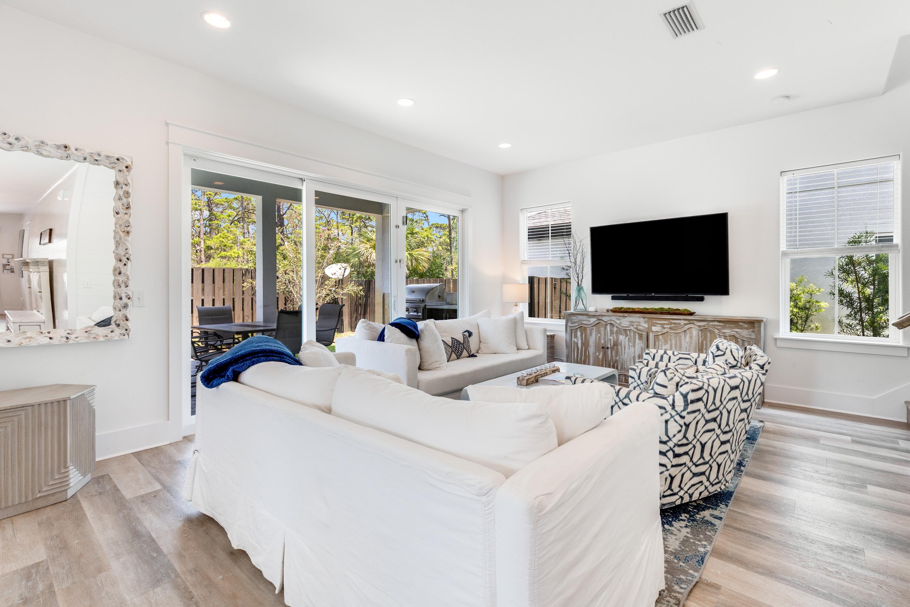 SANTA ROSA RETREAT - Residential