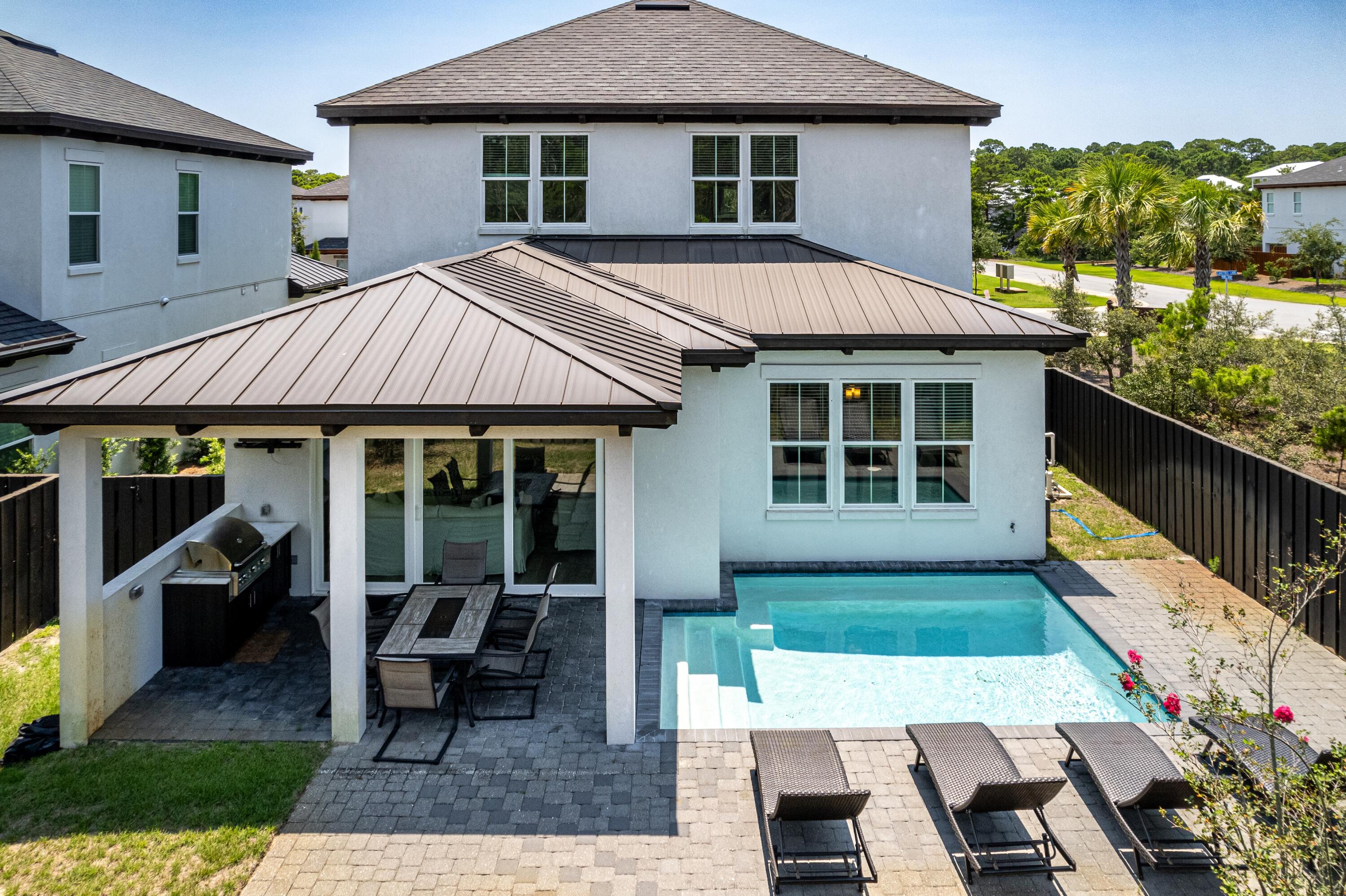 SANTA ROSA RETREAT - Residential