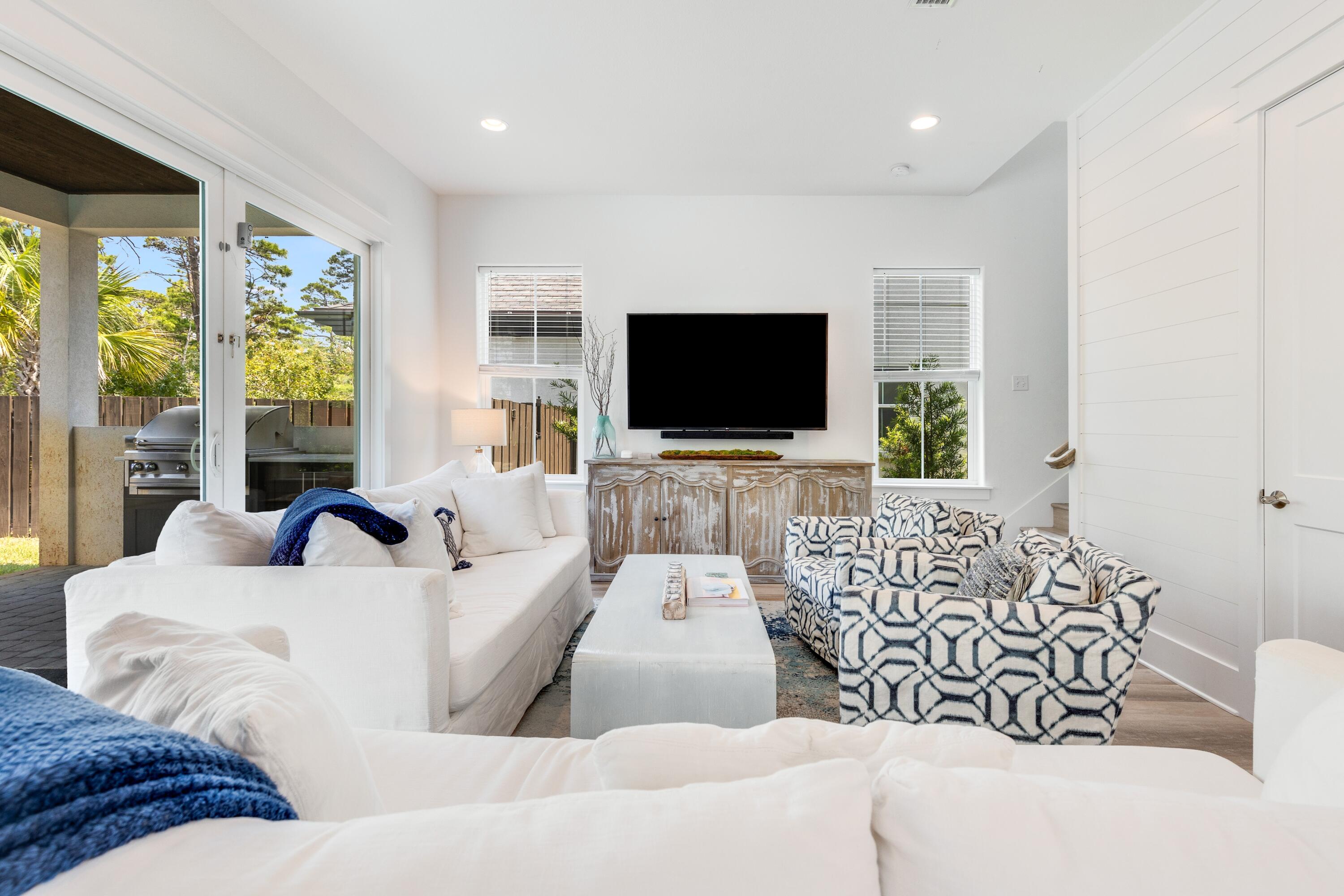 SANTA ROSA RETREAT - Residential