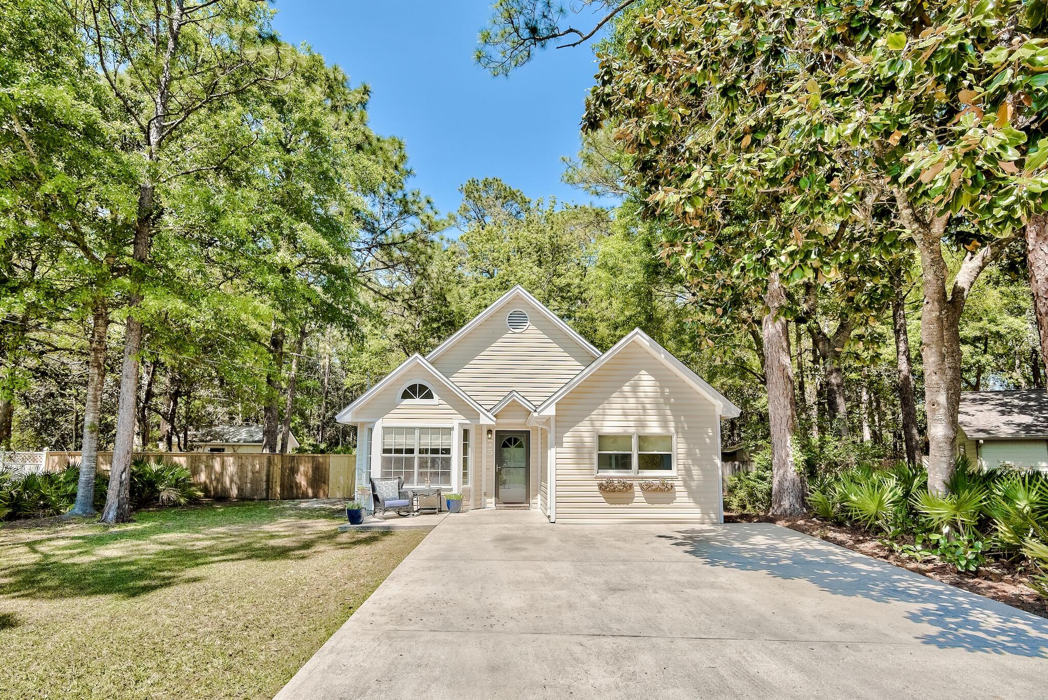 MAGNOLIA CREEK PHASE 1 - Residential