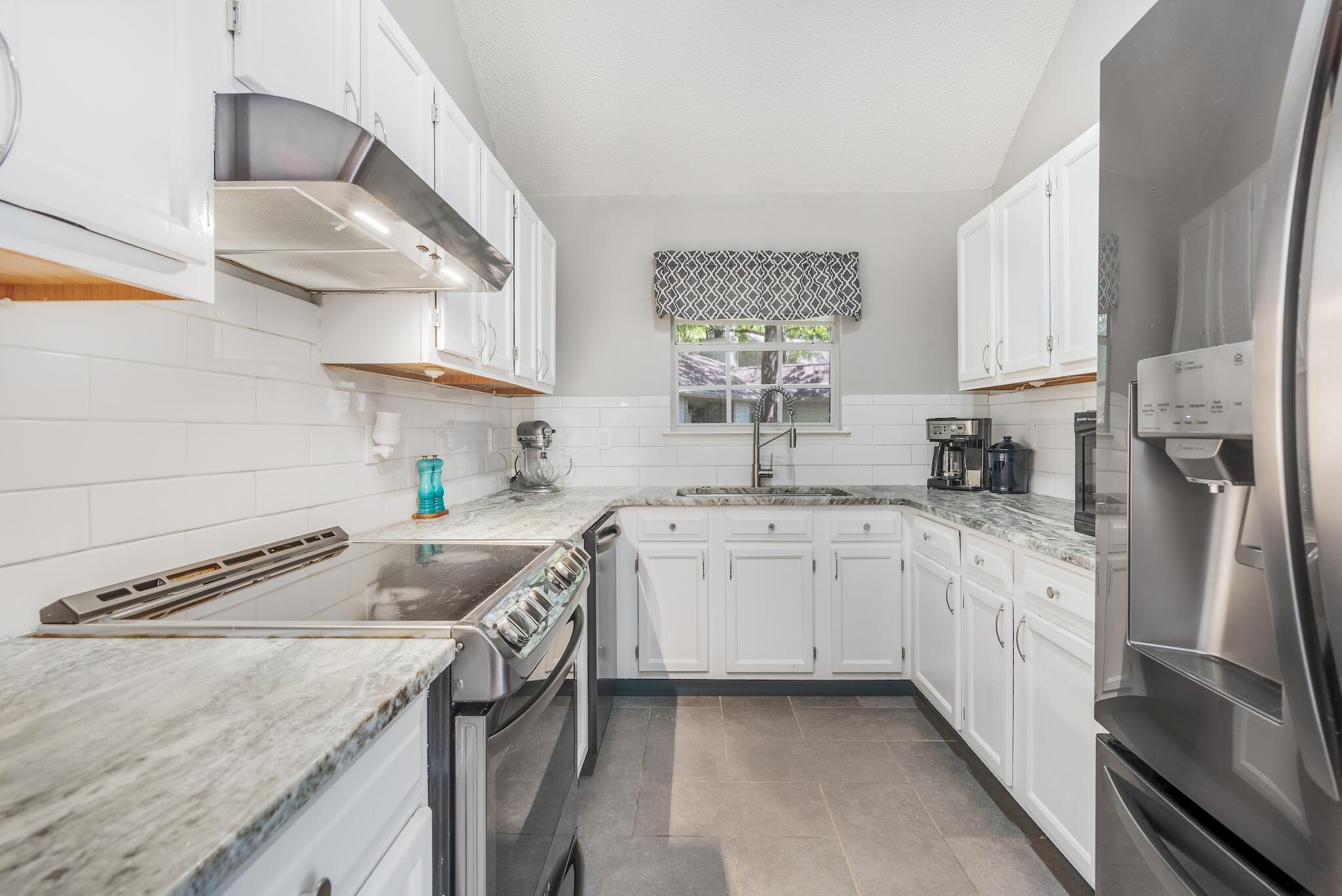 MAGNOLIA CREEK PHASE 1 - Residential