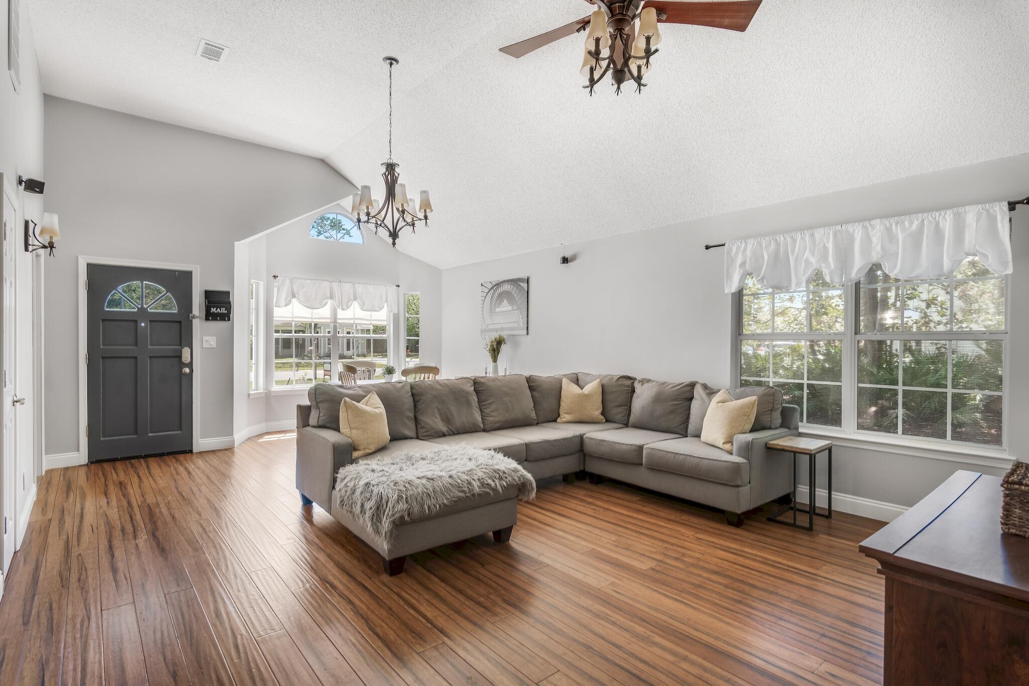 MAGNOLIA CREEK PHASE 1 - Residential