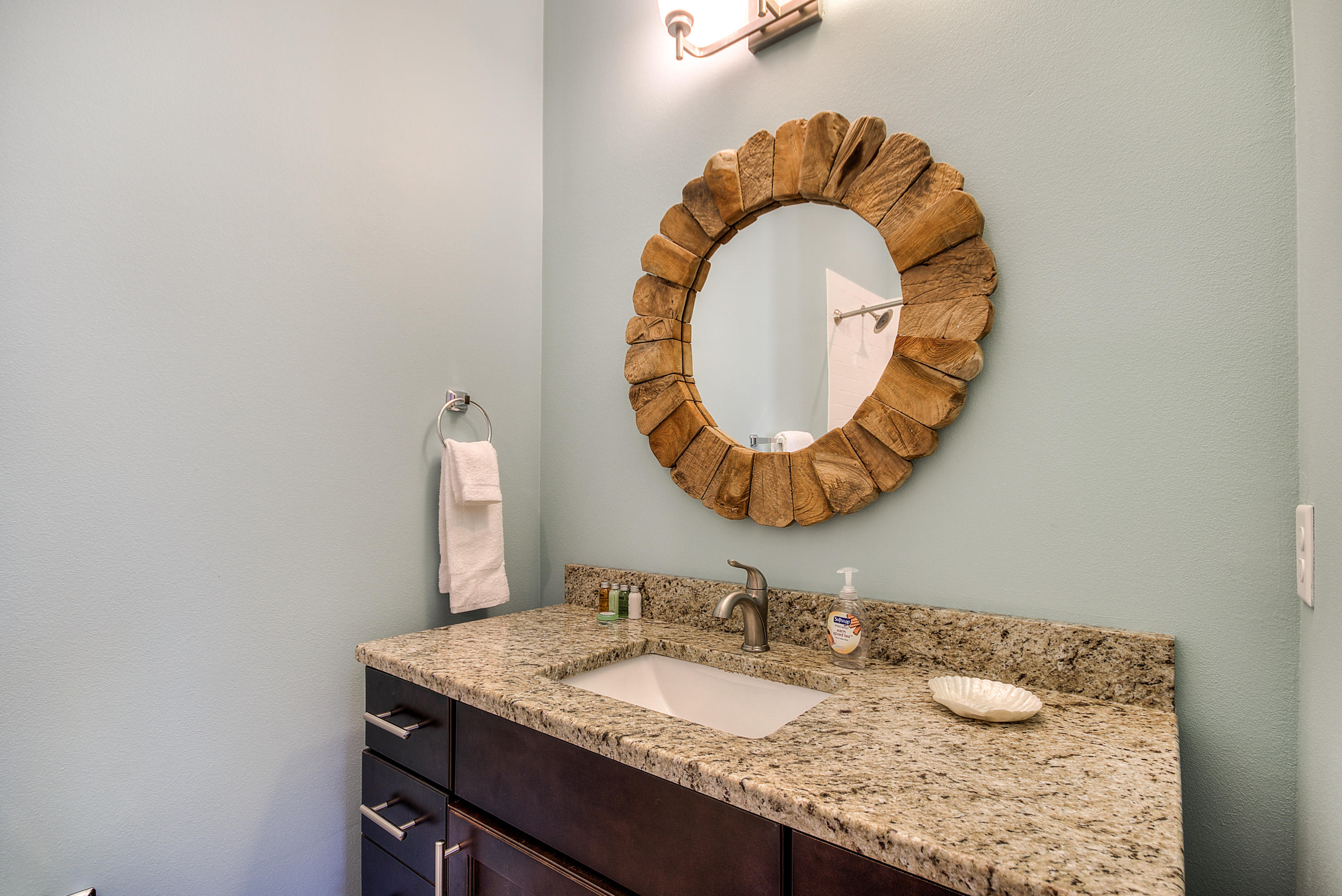 GULF SHORE MANOR - Residential