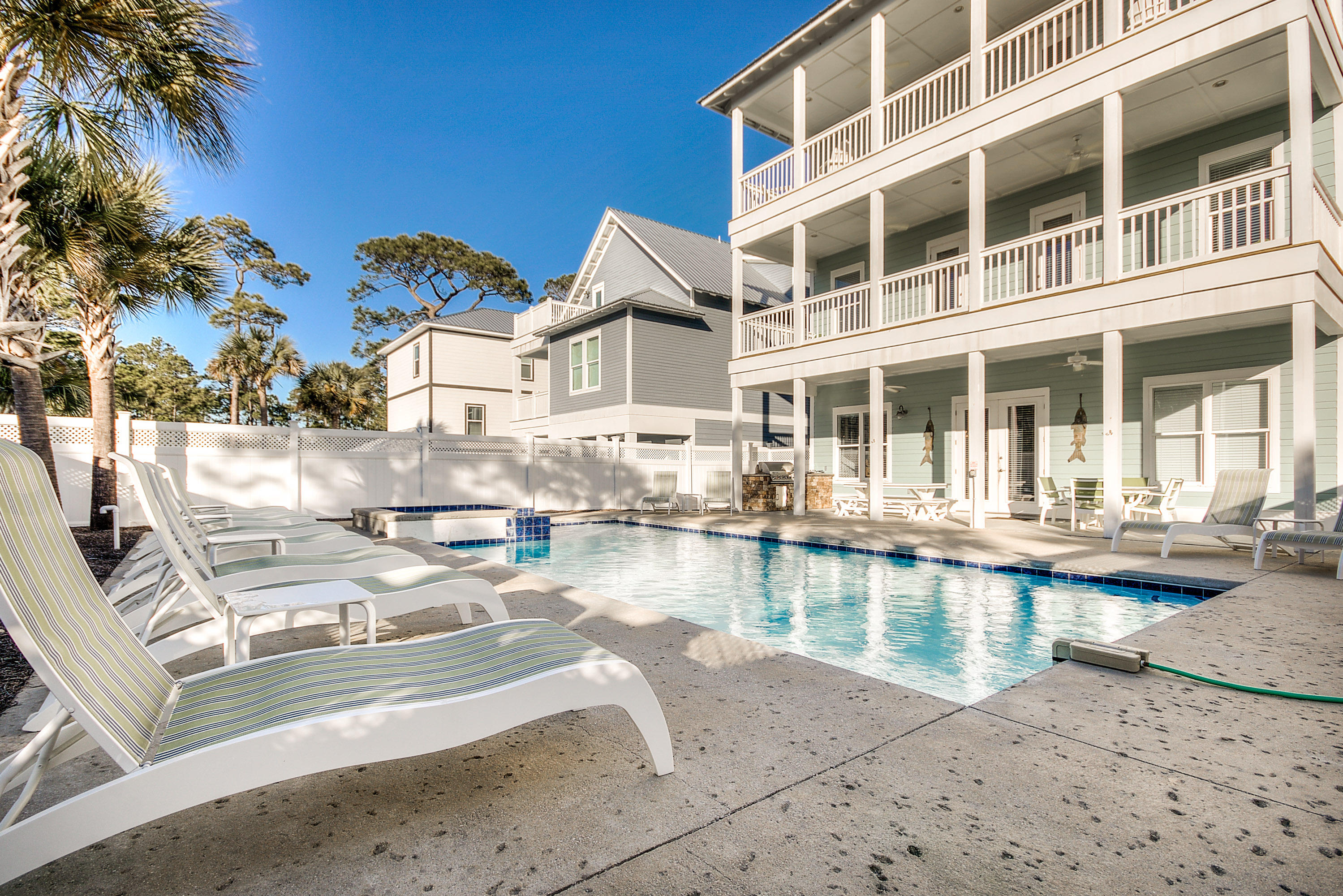 GULF SHORE MANOR - Residential