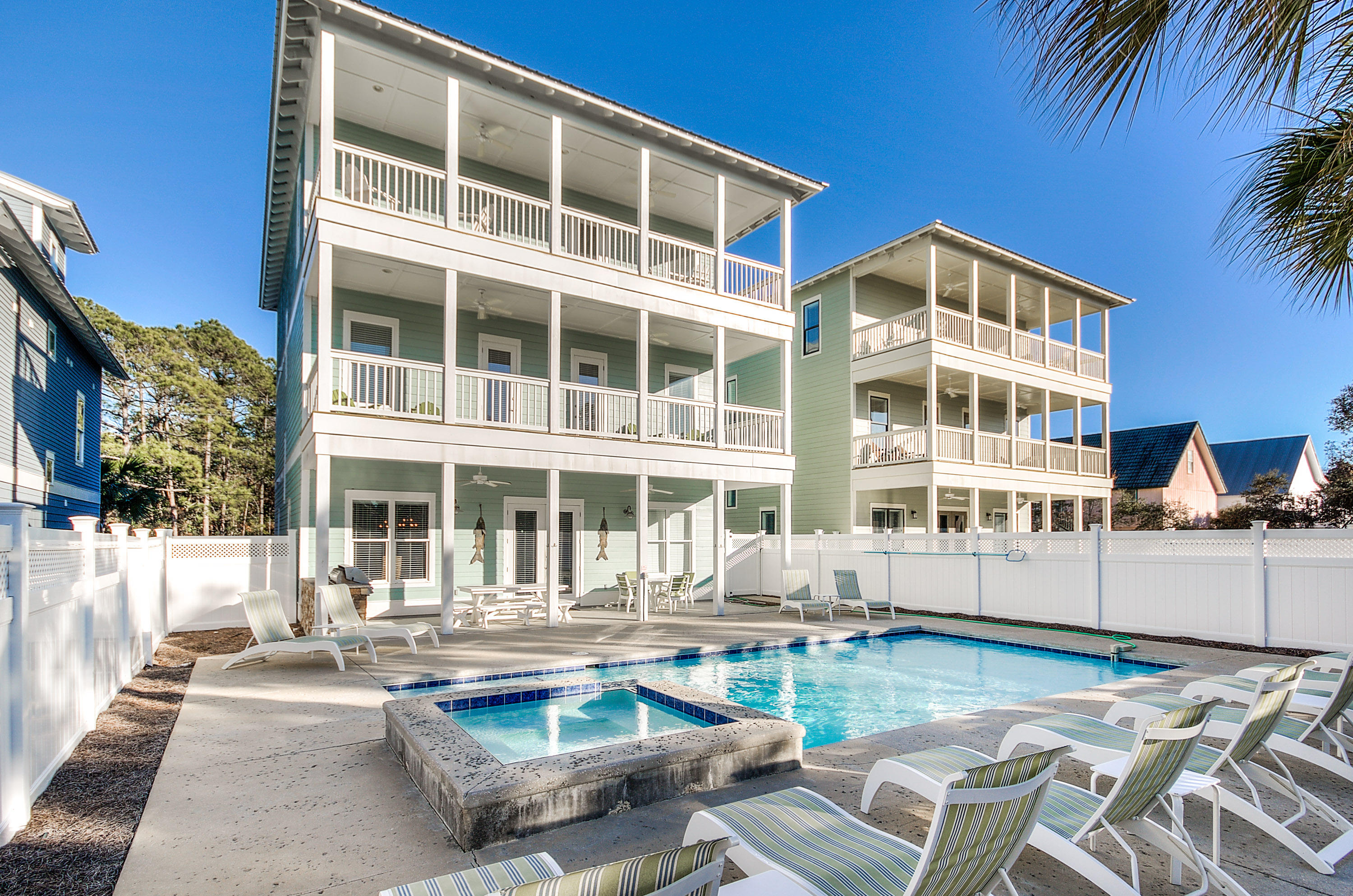 GULF SHORE MANOR - Residential