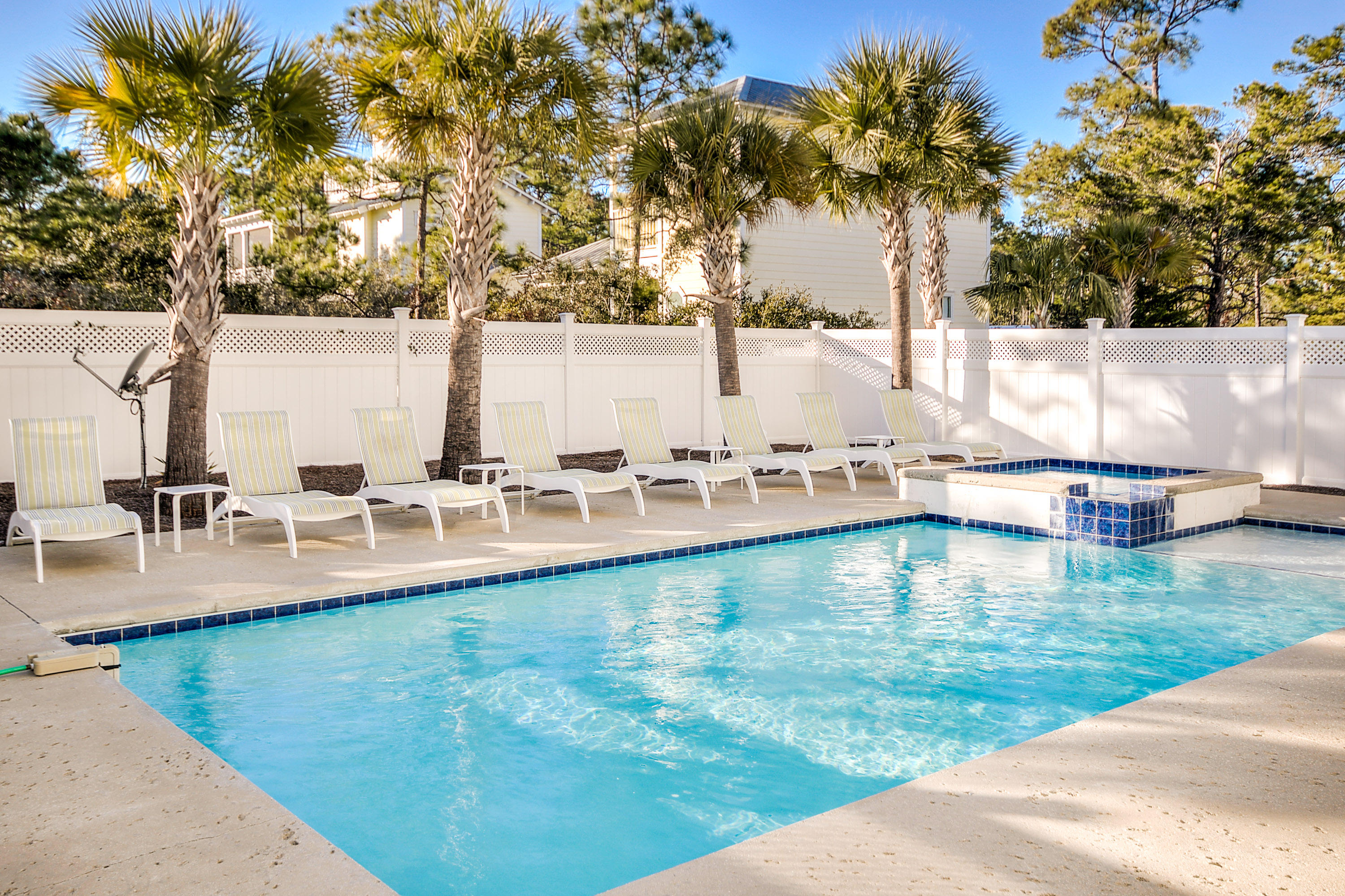 GULF SHORE MANOR - Residential