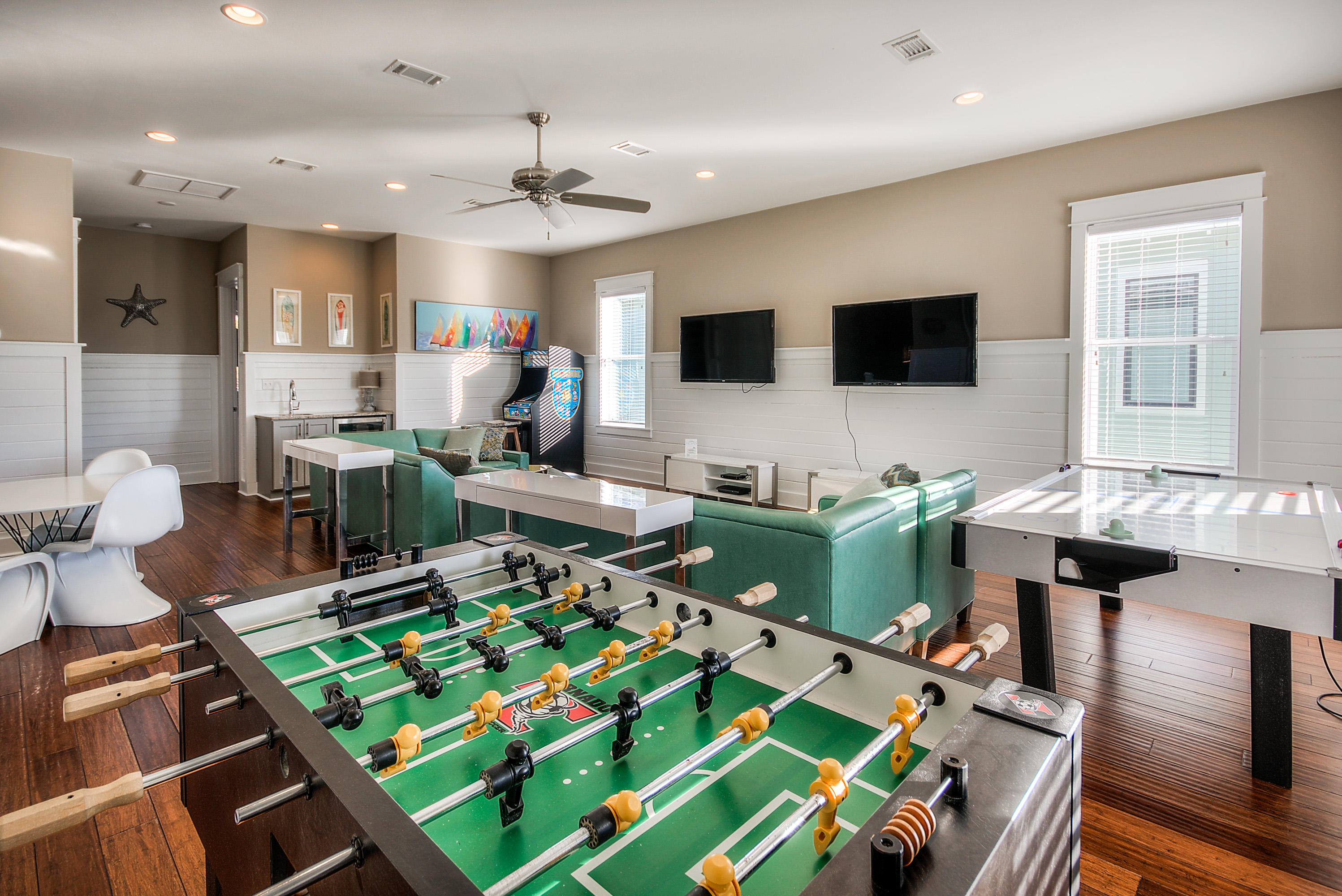 GULF SHORE MANOR - Residential