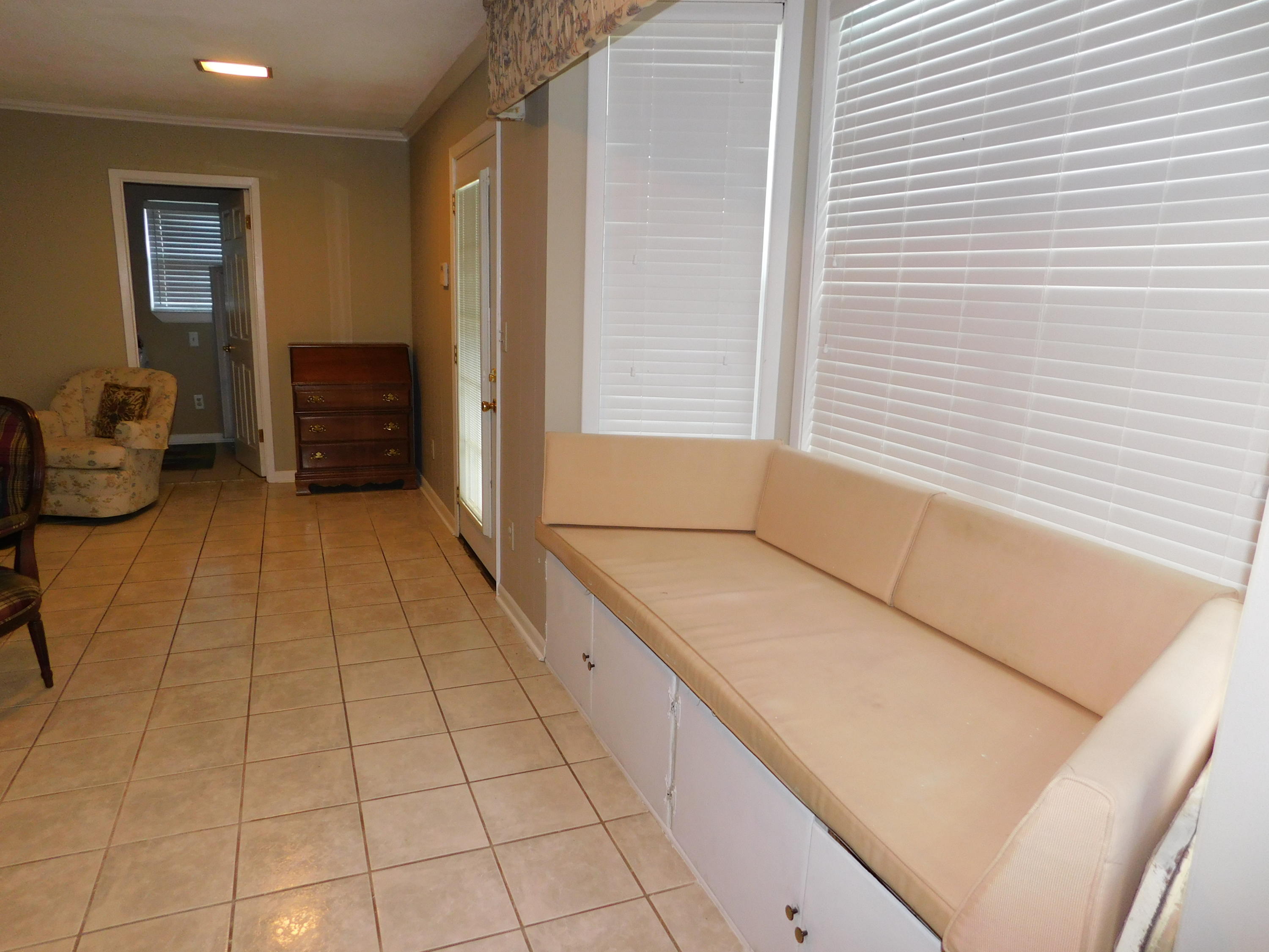 VESTA HTS 4TH ADD - Residential