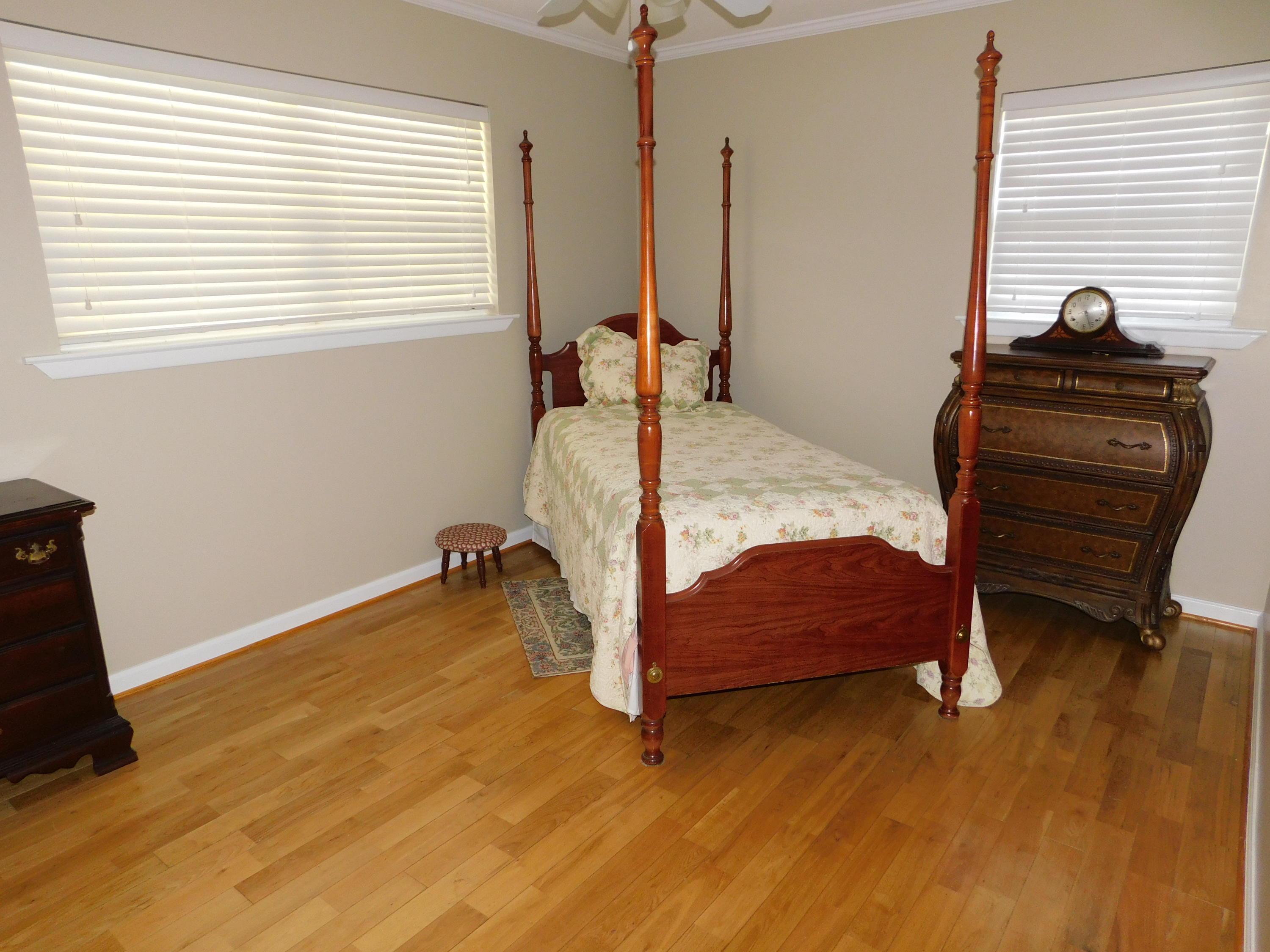 VESTA HTS 4TH ADD - Residential