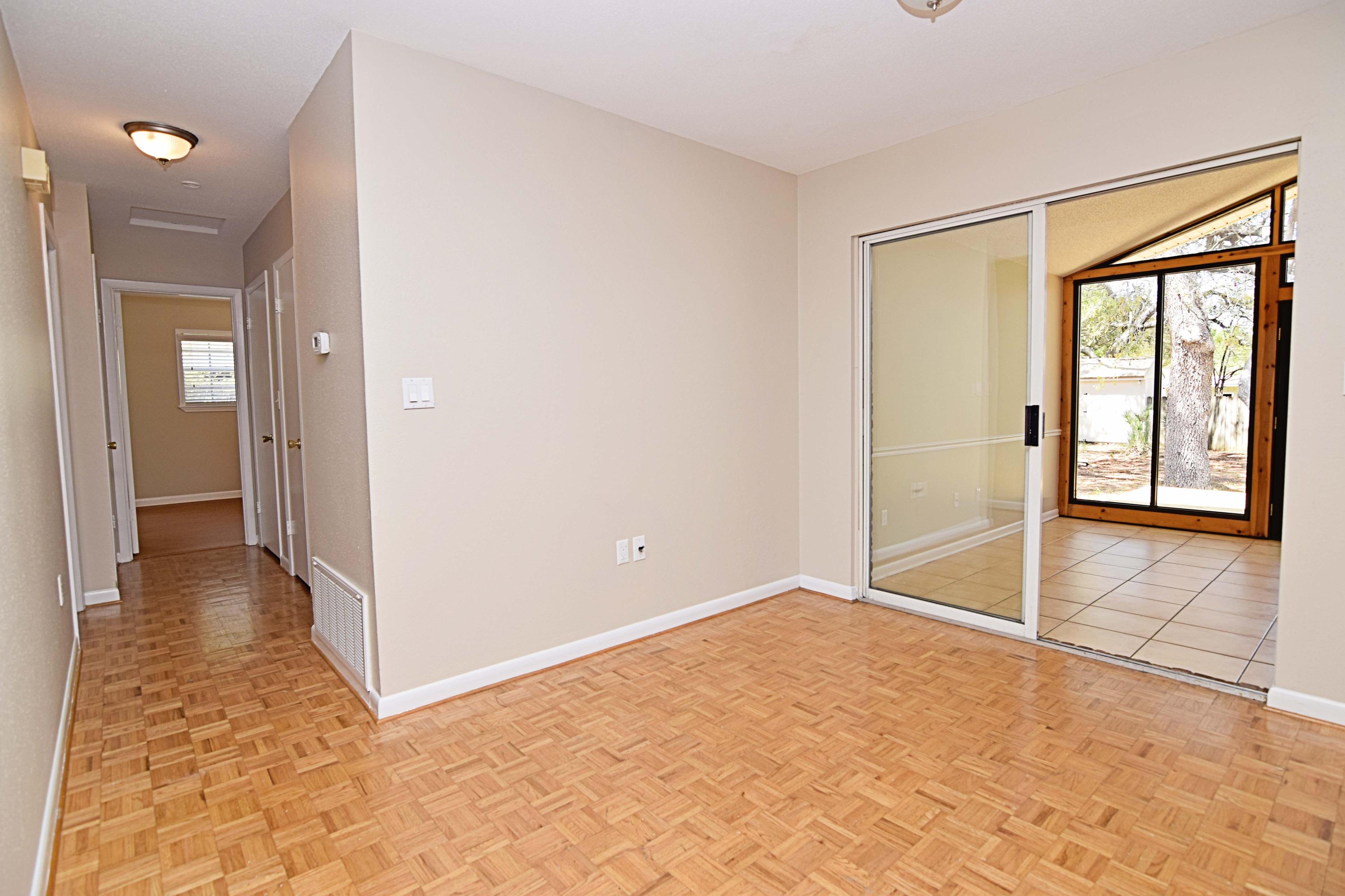 PINECREST HILLS - Residential Lease