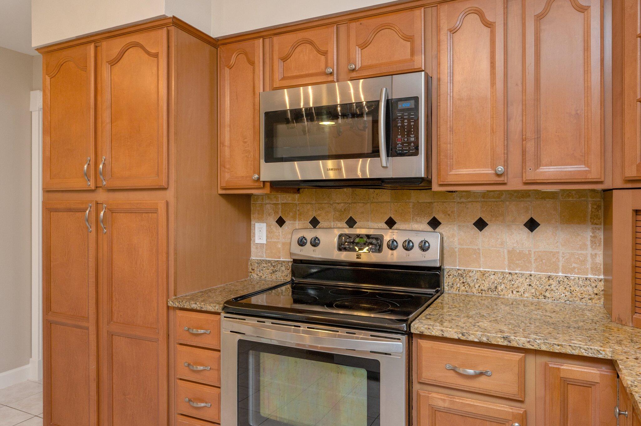 VALPARAISO PINECREST 6 - Residential