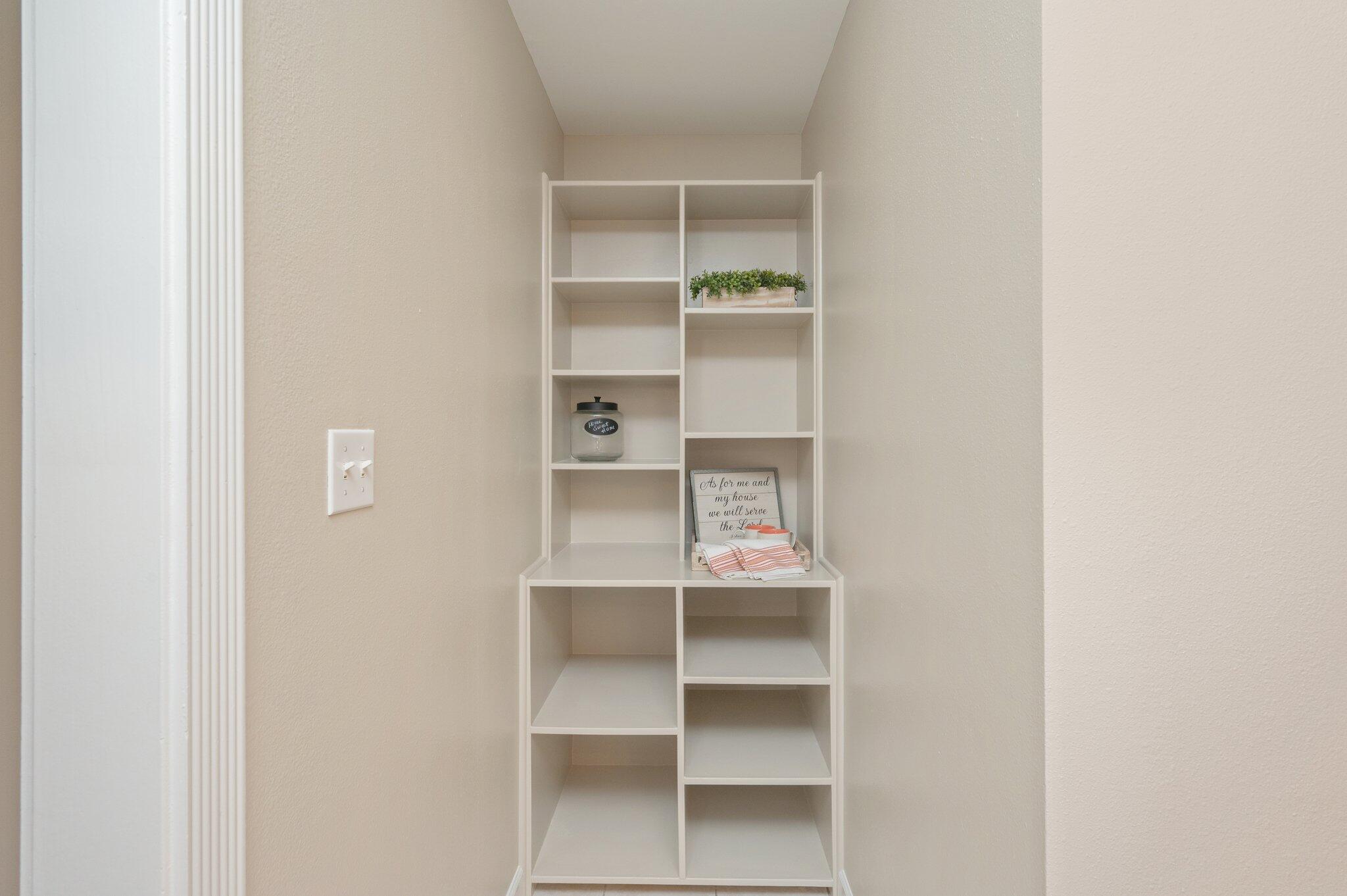 VALPARAISO PINECREST 6 - Residential