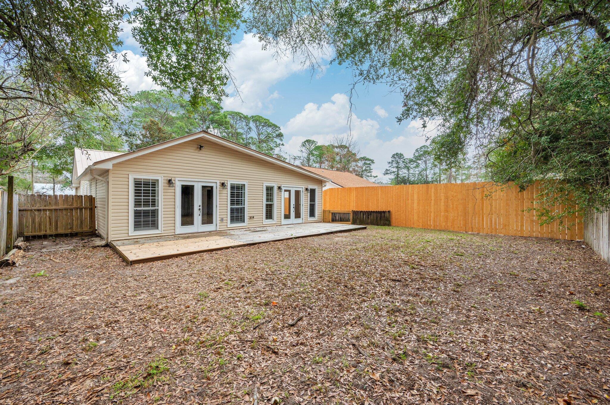 VALPARAISO PINECREST 6 - Residential