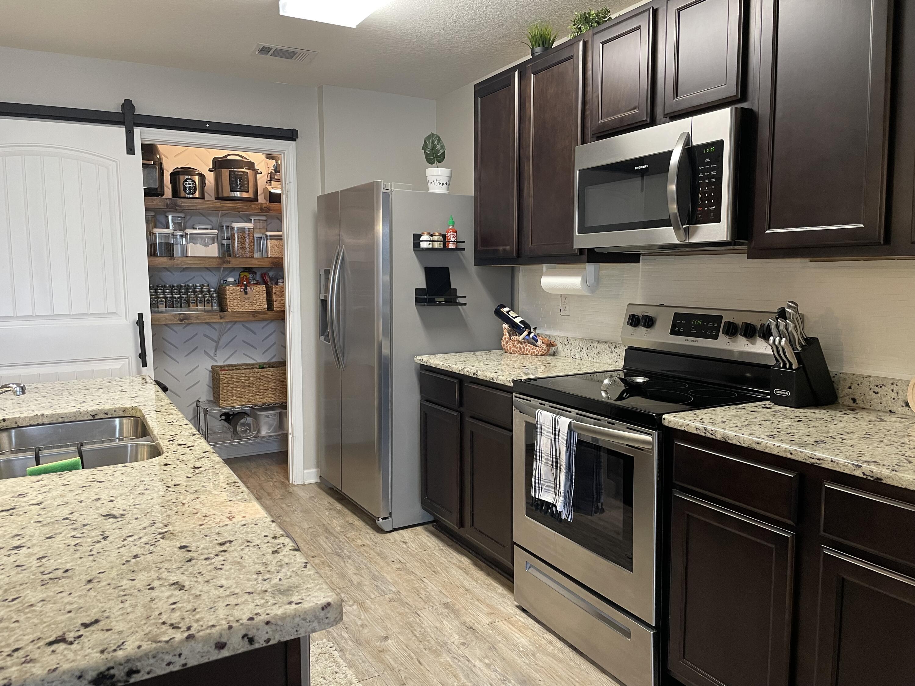 Redstone Commons - Residential Lease