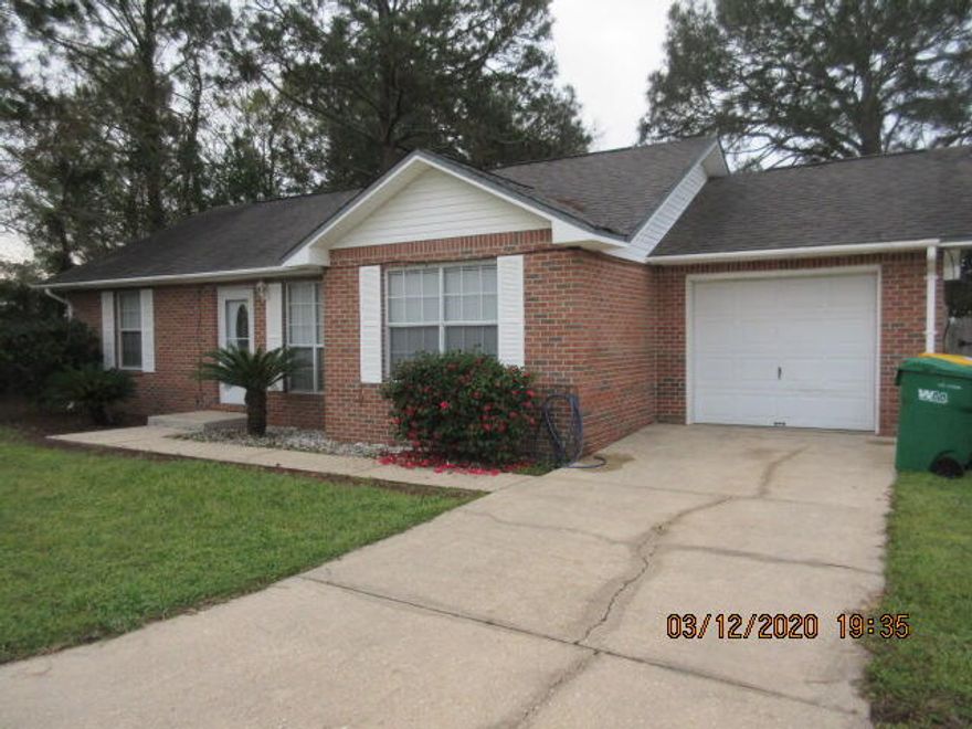 1 YEAR BUYER WARRANTY! ALL BRICK HOME LOCATED ON QUIET, LOW TRAFFIC CUL DE SAC JUST MINUTES FROM HURLBURT AFB, ELEMENTARY SCHOOL, SHOPPING AND THE SUGAR WHITE SAND OF OUR BEAUTIFUL EMERALD COAST BEACHES. A SPLIT BEDROOM FLOORPLAN, IT OFFERS A SPACIOUS GREAT ROOM WITH CATHEDRAL CEILING AND PLANT LEDGE; KITCHEN WITH OAK CABINETS; MASTER BEDROOM WITH WALK-IN CLOSET; CULTURED MARBLE SINKS IN BOTH BATHS,; INSIDE LAUNDRY ROOM; CEILING FANS; 1 CAR GARAGE WITH AUTO DOOR OPENER; VINYL SOFFITS FOR EASY MAINTENANCE; LARGE WOOD DECK AND MORE!