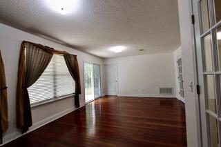 FOX VALLEY - Residential Lease