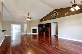 FOX VALLEY - Residential Lease