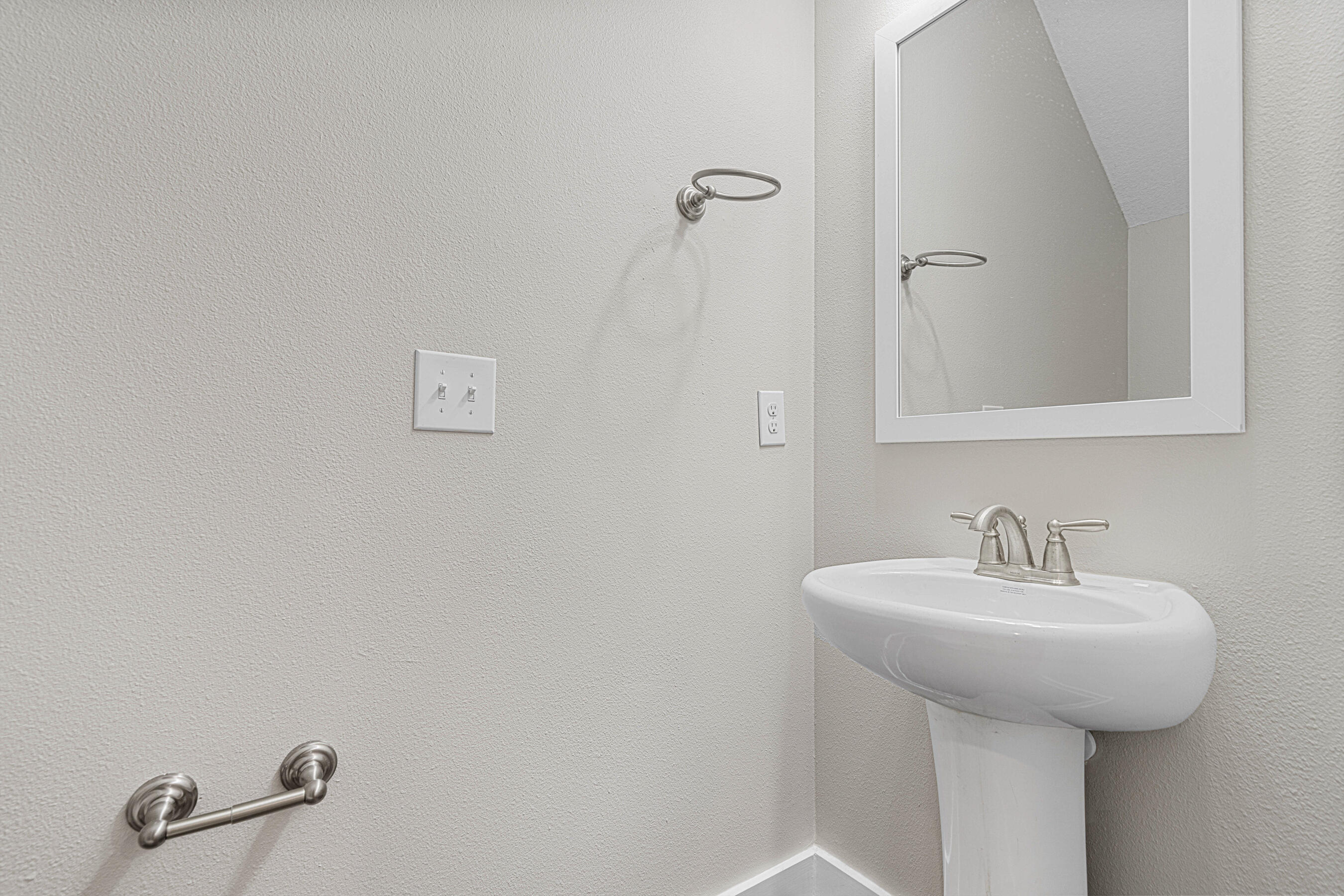 VERANDAS AT FREEPORT - Residential Lease