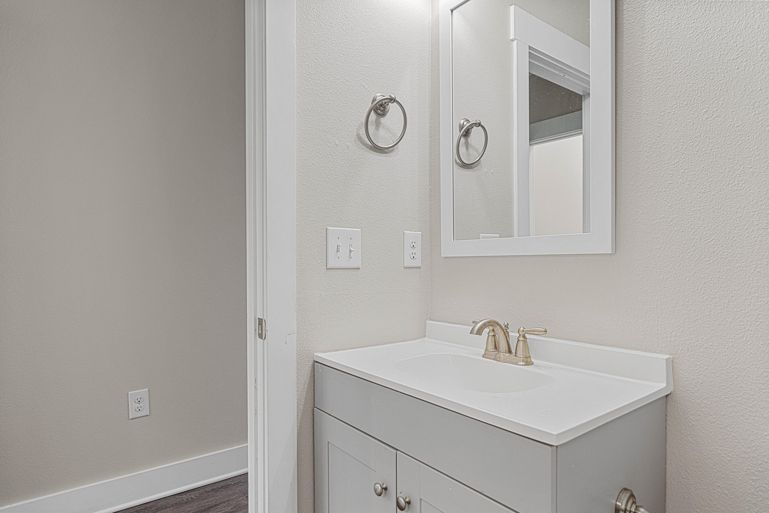 VERANDAS AT FREEPORT - Residential Lease