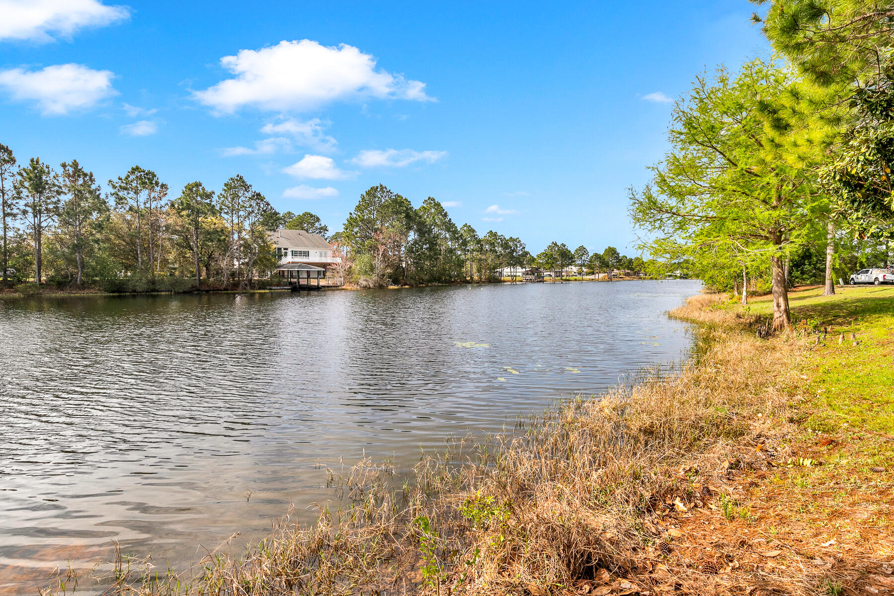 SHORTLINE LAKE ESTATES - Residential