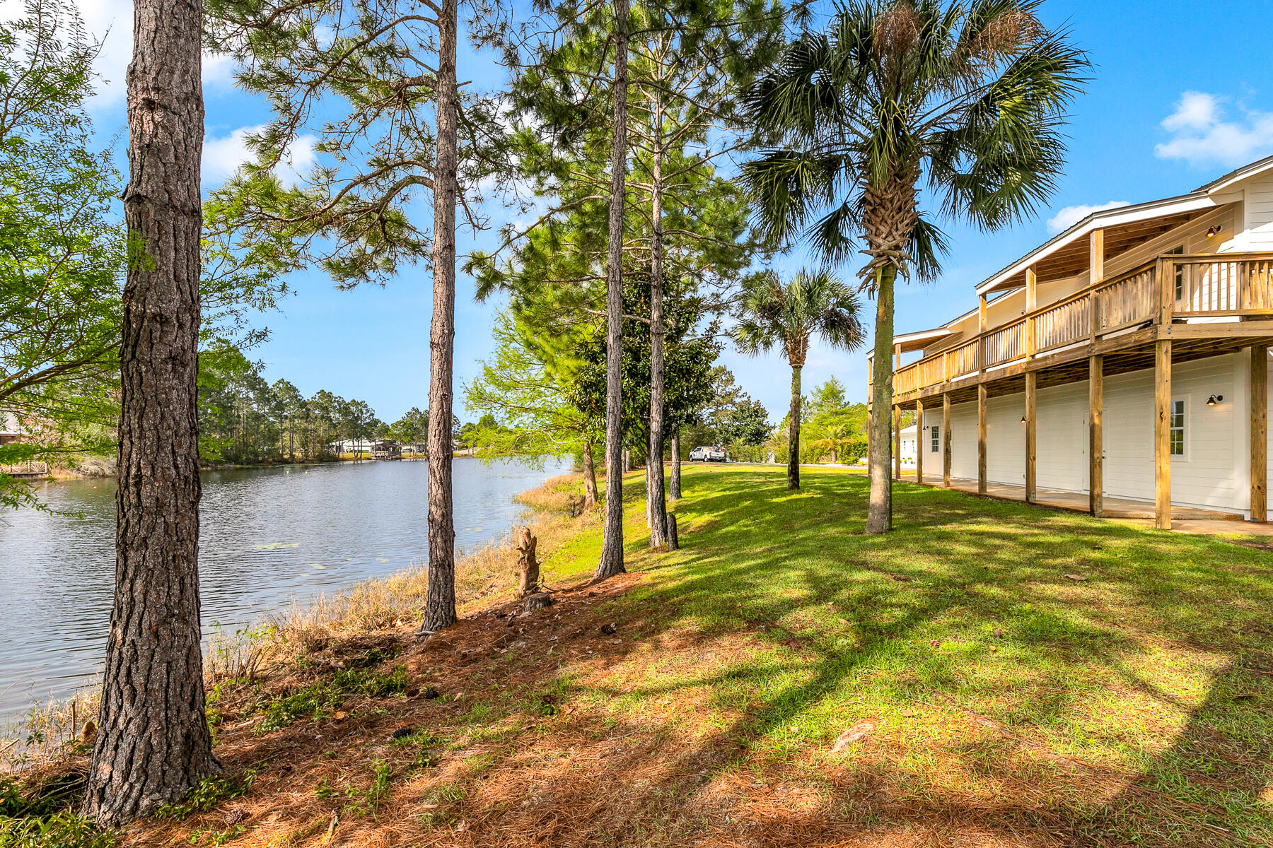 SHORTLINE LAKE ESTATES - Residential