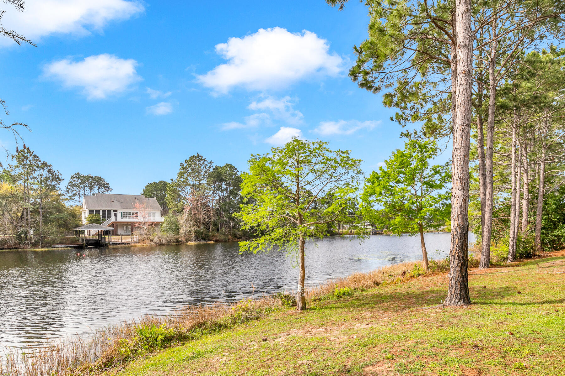 SHORTLINE LAKE ESTATES - Residential