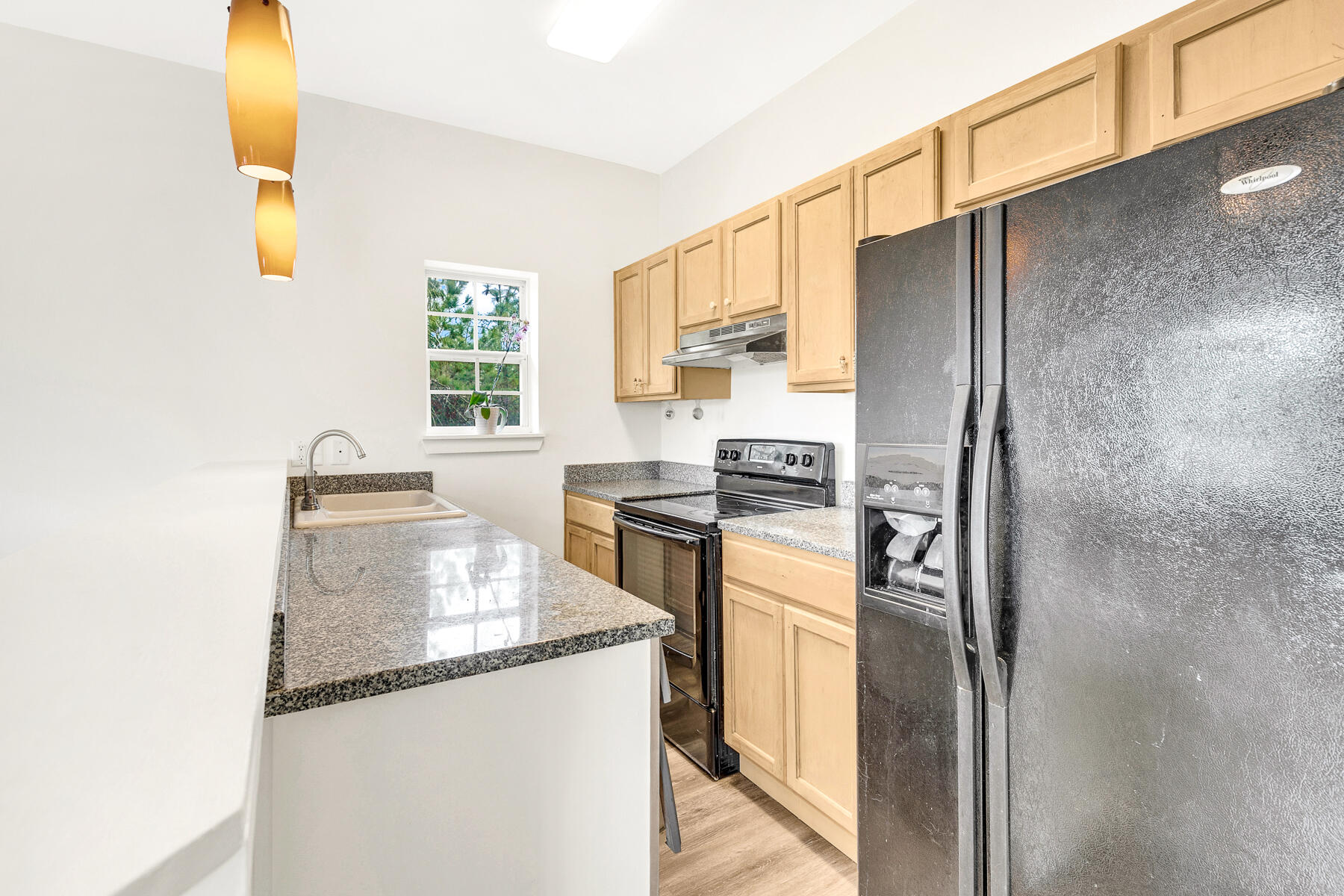 SHORTLINE LAKE ESTATES - Residential