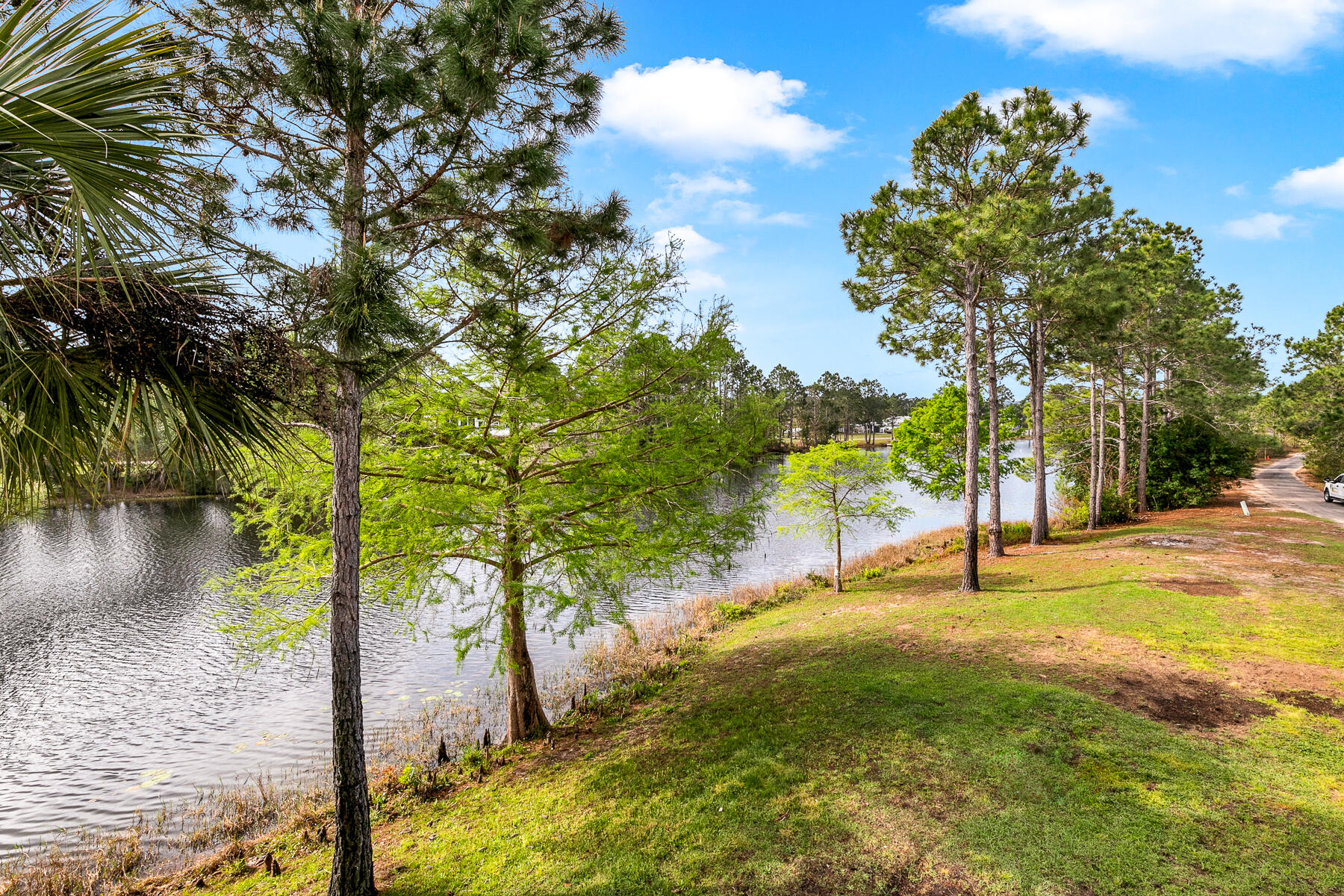 SHORTLINE LAKE ESTATES - Residential