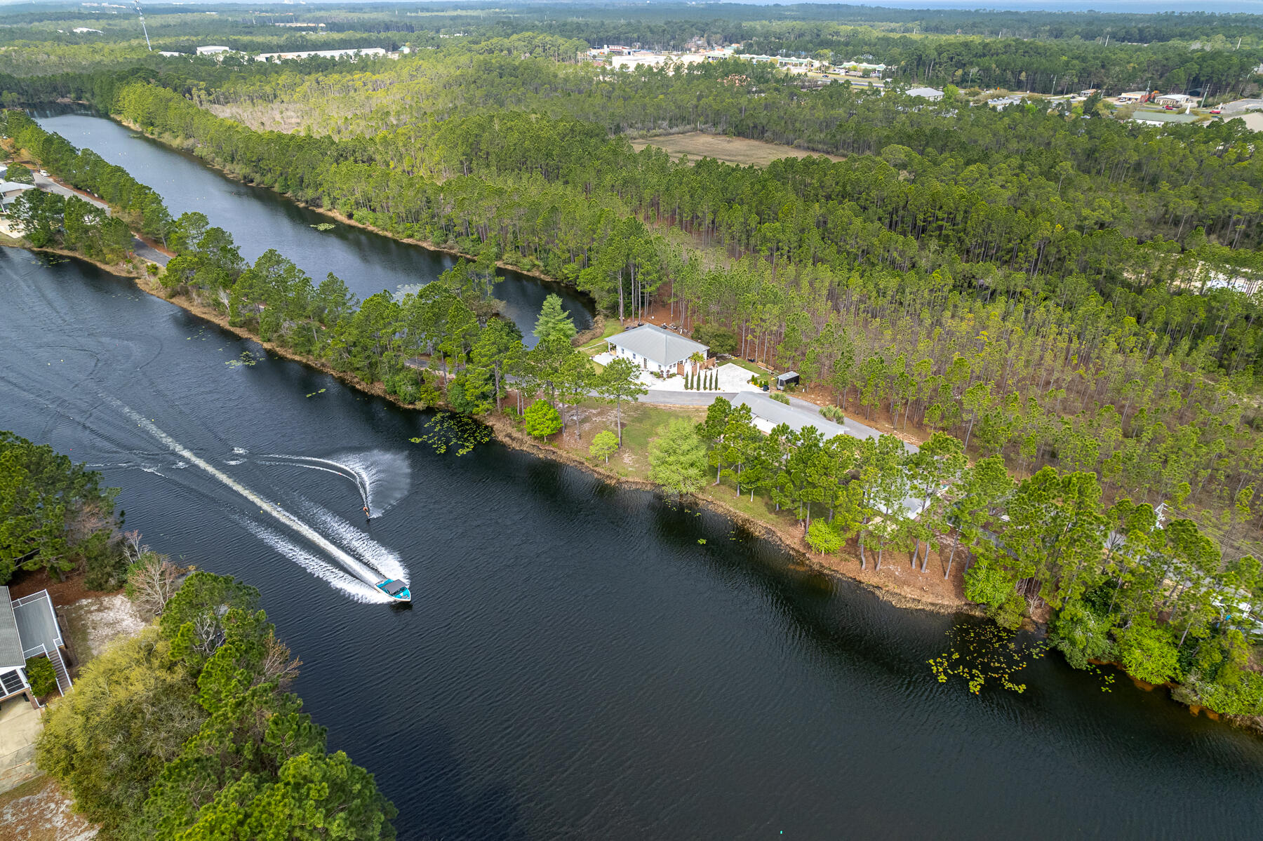 SHORTLINE LAKE ESTATES - Residential