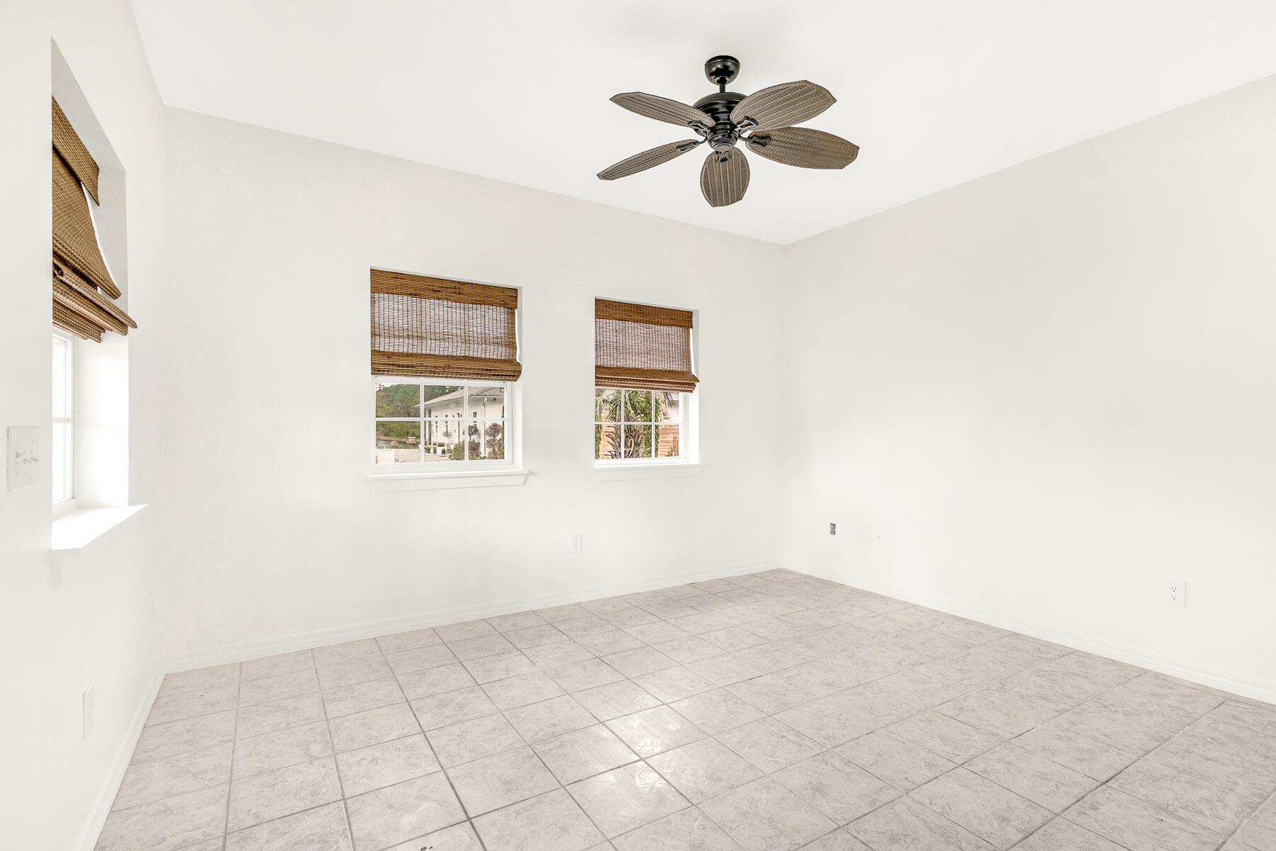 SHORTLINE LAKE ESTATES - Residential