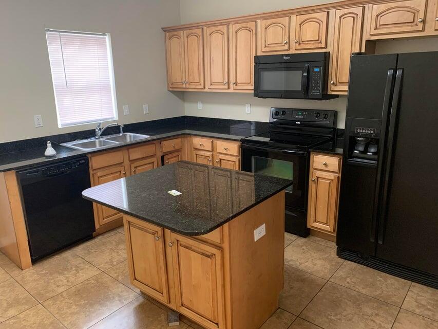 MERIDIAN SQUARE T/H - Residential Lease