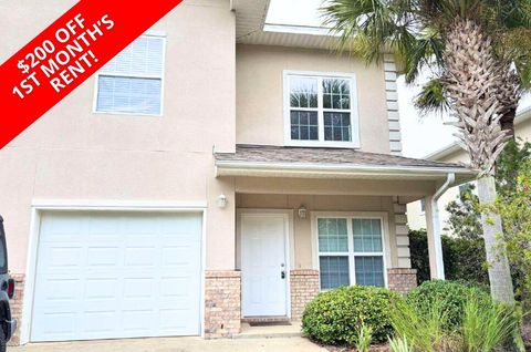 Photo of 1545 Bentley Circle, Fort Walton Beach, FL 32547 (MLS # 986472)