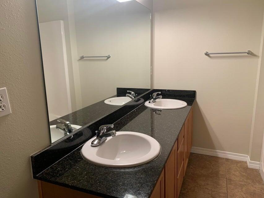 MERIDIAN SQUARE T/H - Residential Lease