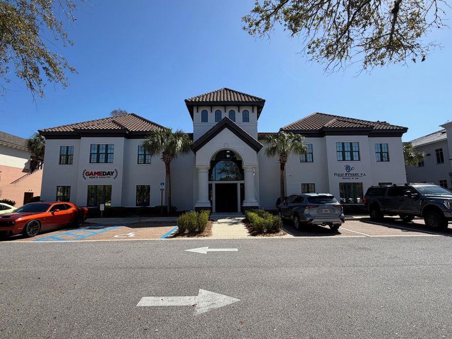 Prime, 800 SF professional office space located on the ground floor of this beautiful office building at Regatta Commons.  This office building has great office synergy with co-tenants such as a Financial Advisor, Attorney and Men's Health.  The space has its own entry door off the common lobby that opens up into a large reception area, 2 windowed offices, large open work spaces and its own private bathroom.  The space also has its own rear entry / exit door for privacy.  The target rent of $2,500 includes base rent, triple net cost and electricity.