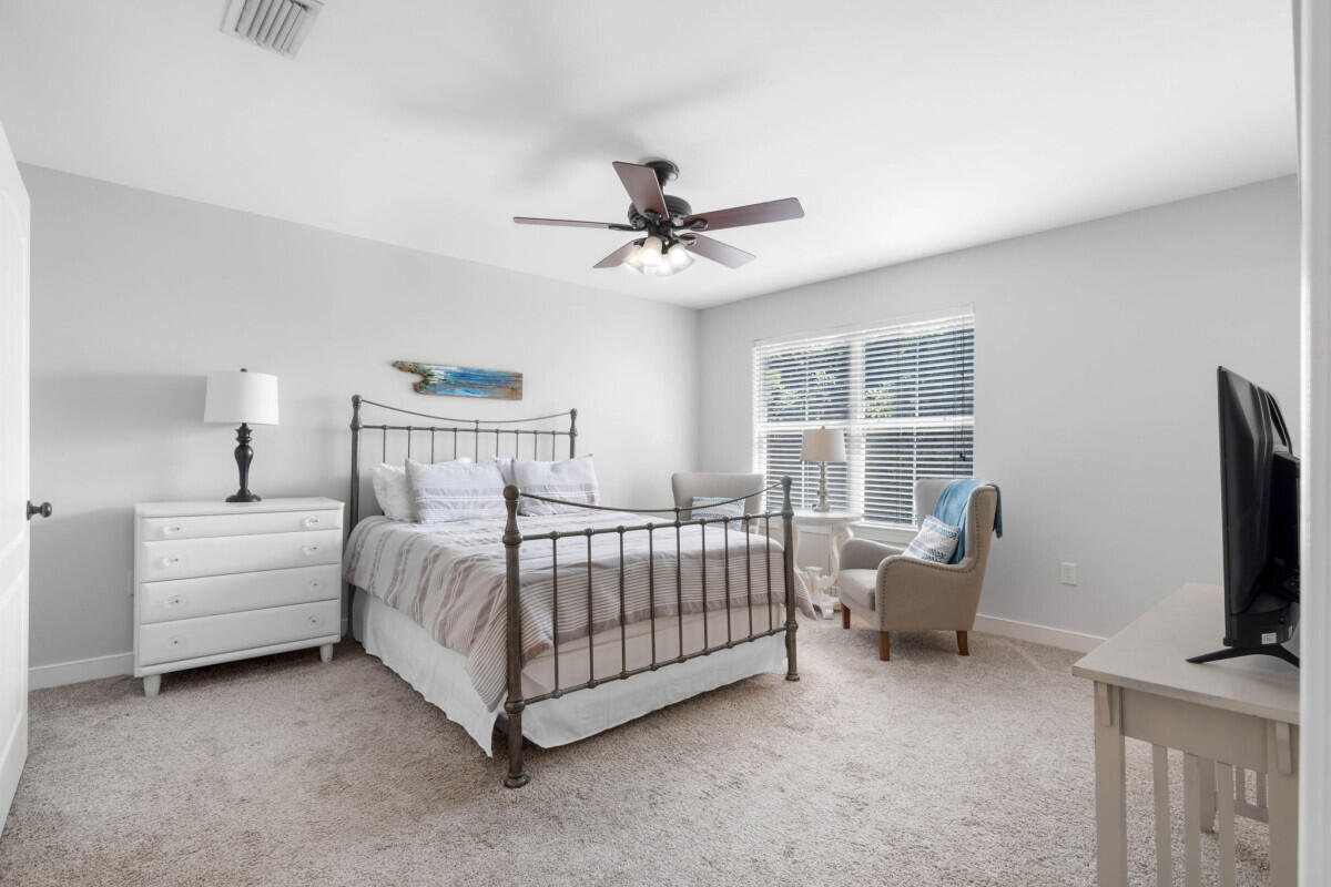 TWIN LAKES TOWNHOMES PH 2 - Residential