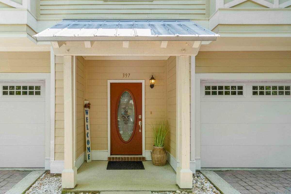 TWIN LAKES TOWNHOMES PH 2 - Residential